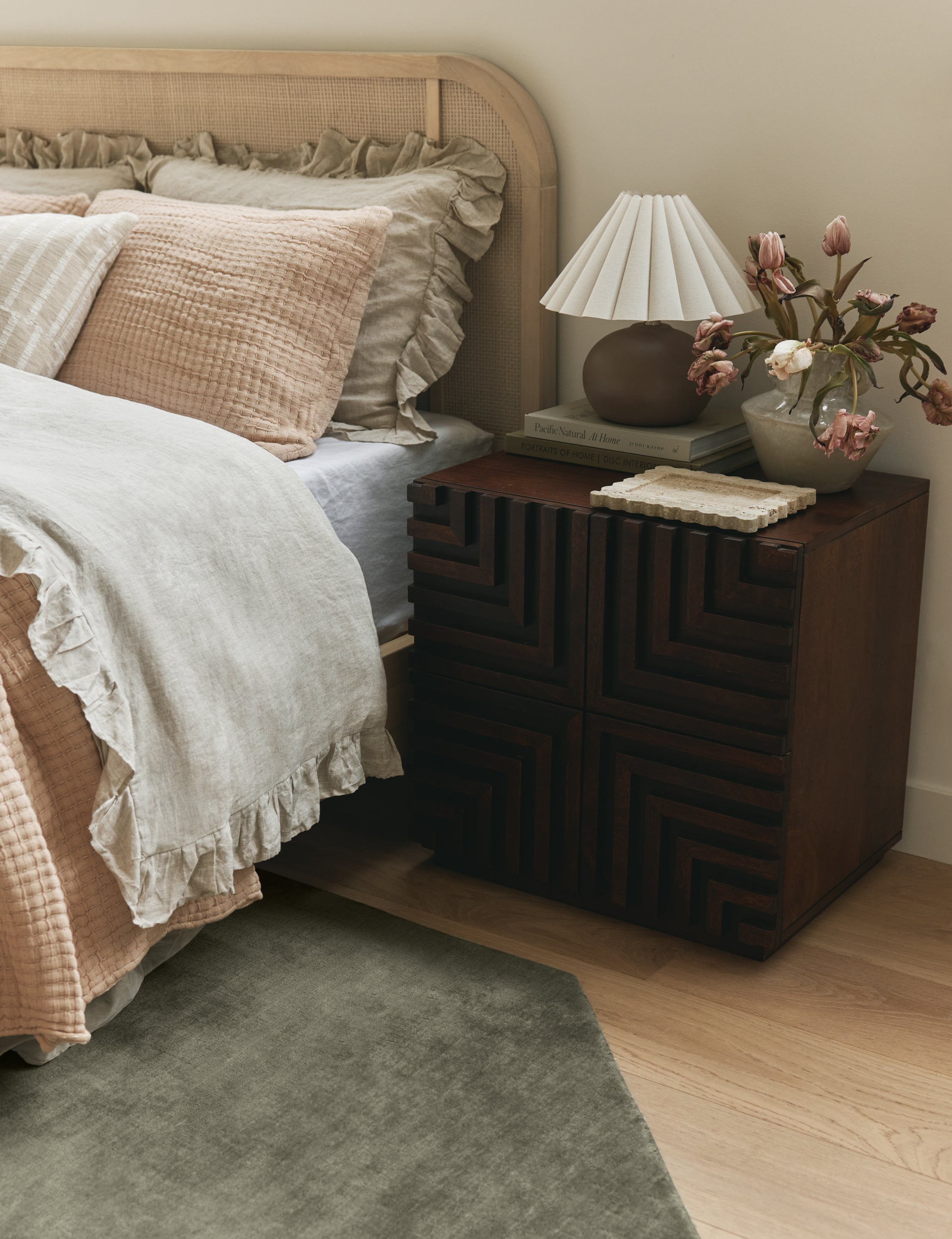 Modern Nightstand with Drawer - Stylish Bedside Table for Bedroom, Living Room & Office - Wooden End Table with Storage Shelf - Perfect for Small Spaces & Home Decor