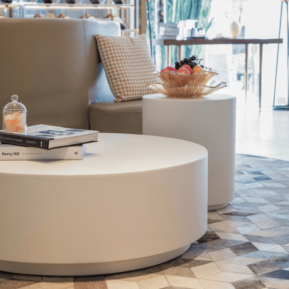 Modern Outdoor Concrete Side Table - Durable & Weather-Resistant Patio Furniture for Garden, Poolside, or Balcony Decor