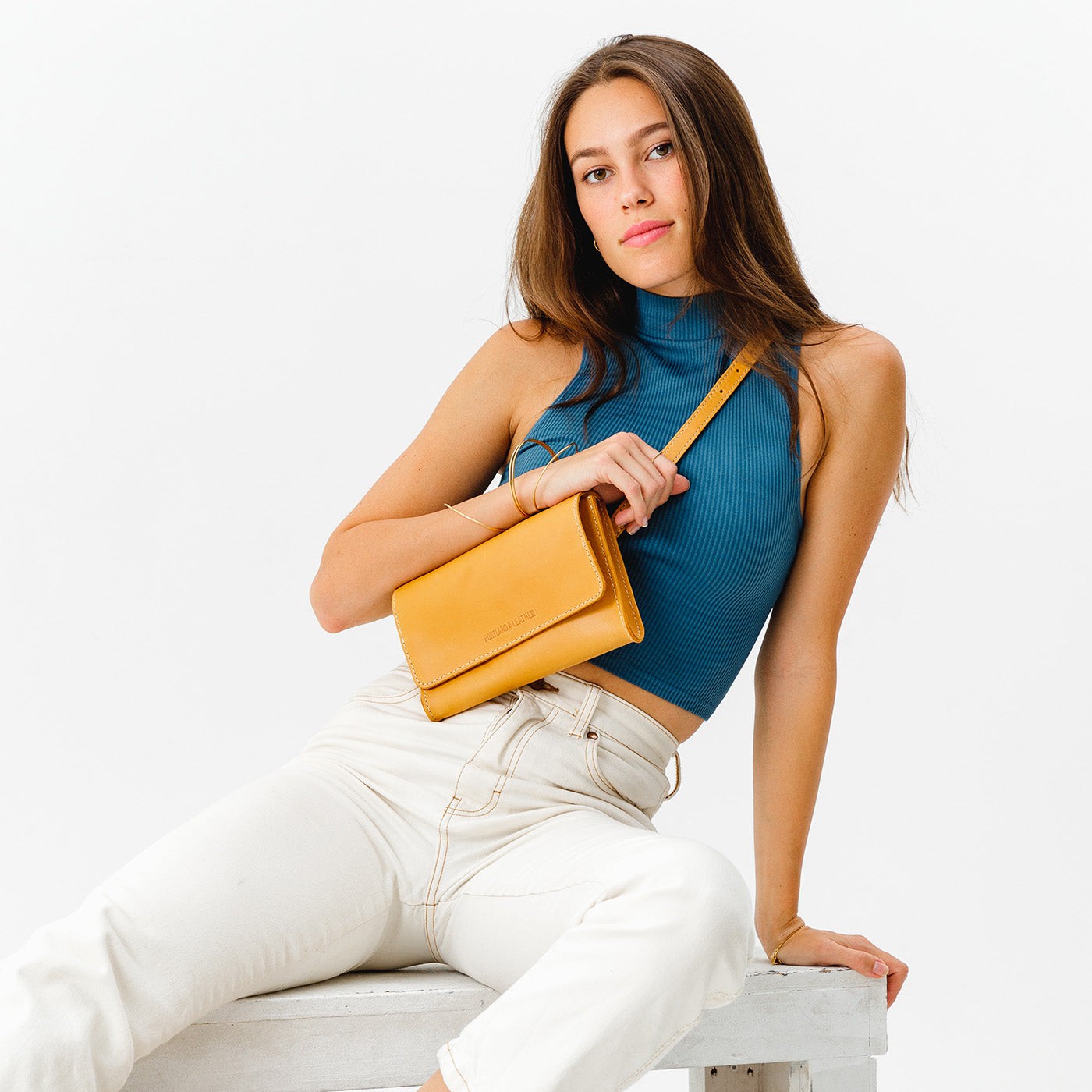 Stylish Basic Belt Bag for Men & Women - Adjustable Waist Pack for Running, Travel & Outdoor Activities
