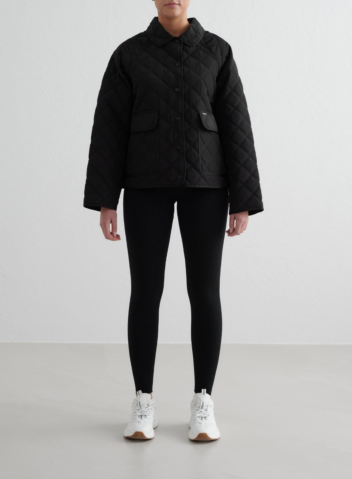 Black Quilted Women's Jacket - Stylish Winter Coat for Casual Outings & Outdoor Activities
