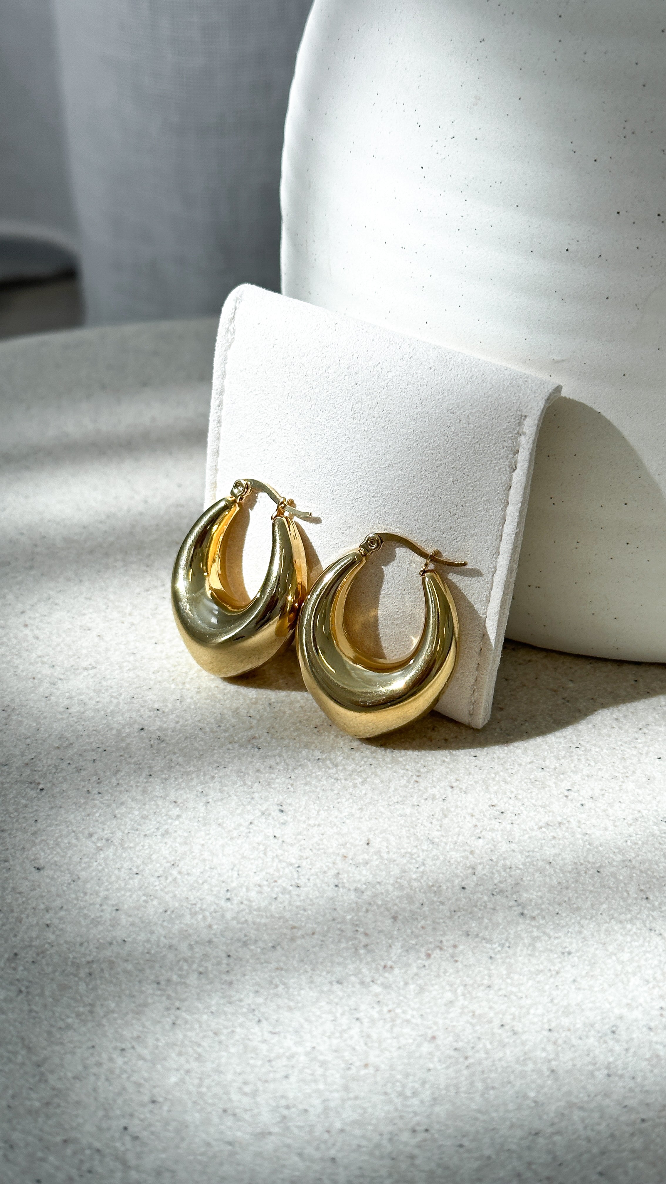 Stylish Arya Gold Hoop Earrings for Women - Trendy & Elegant Jewelry for Parties, Weddings & Everyday Wear