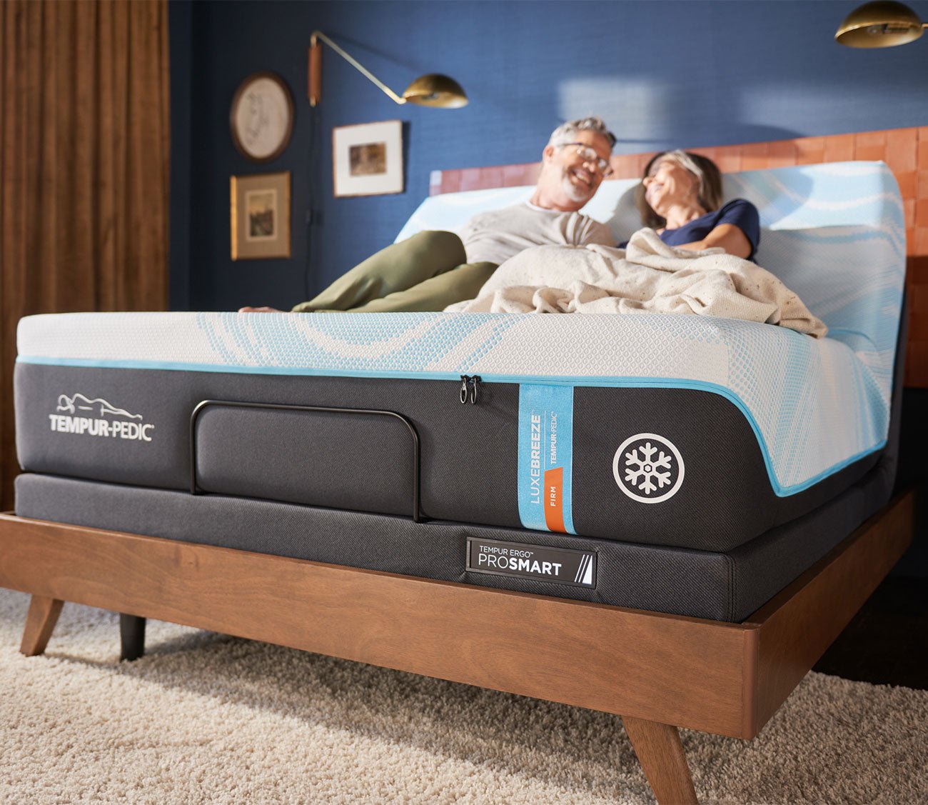 Tempur LUXEbreeze 2.0 Firm Cooling Mattress - Queen Size Memory Foam Bed with Advanced Temperature Regulation for Hot Sleepers - Perfect for Master Bedrooms & Guest Rooms