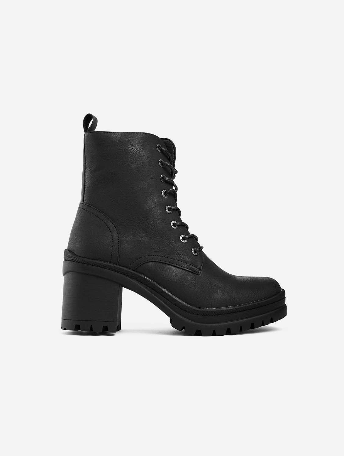 Guava Women's Vegan Leather Lace Up Ankle Boots - Black | Stylish & Comfortable Vegan Shoes for Women | Perfect for Casual Outfits, Office Wear & Fall Fashion