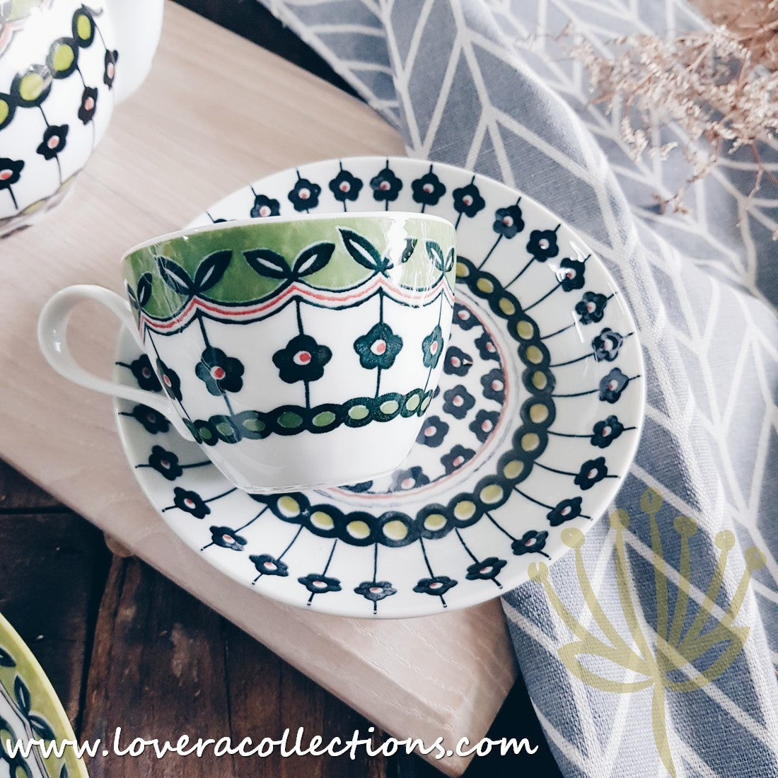 Awasaka Japan Green Poppy Tea Set & Dinnerware Collection - 16-Piece Ceramic Tea Cups & Plates Set for Japanese Tea Ceremony, Afternoon Tea & Home Decor - Elegant Floral Design for Gift & Daily Use
