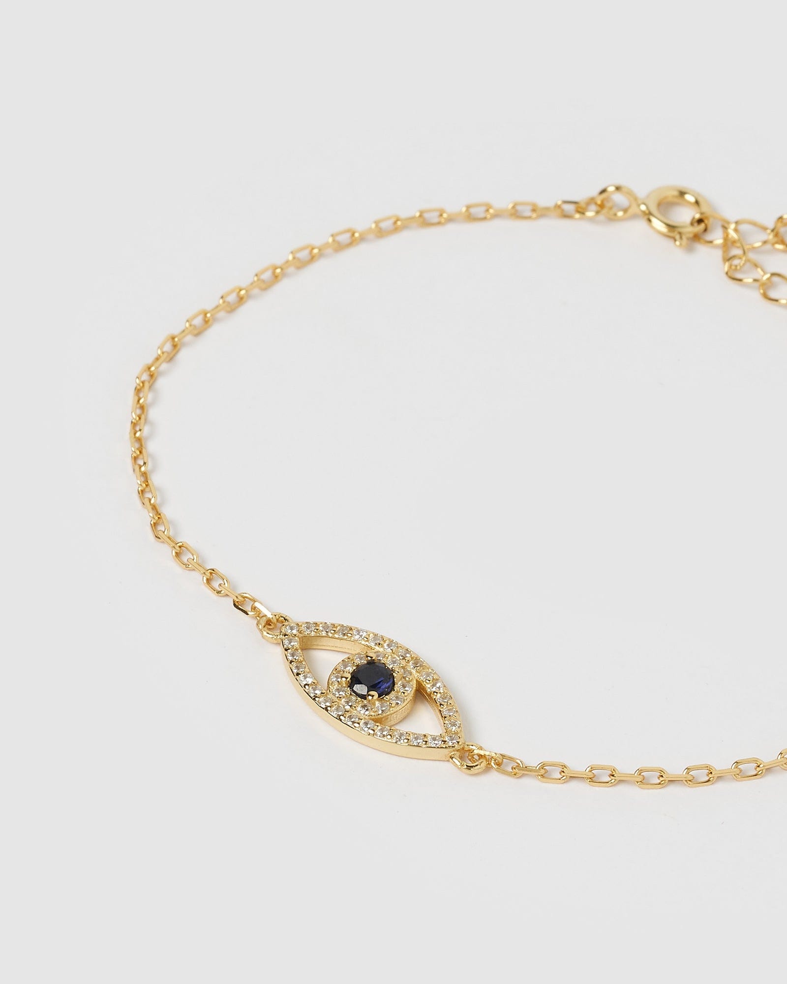 Izoa Arti Eye Bracelet Gold - Elegant Evil Eye Protection Jewelry for Women, Trendy Boho Chic Bracelet for Good Luck & Positive Energy, Perfect Gift for Birthday, Anniversary & Everyday Wear