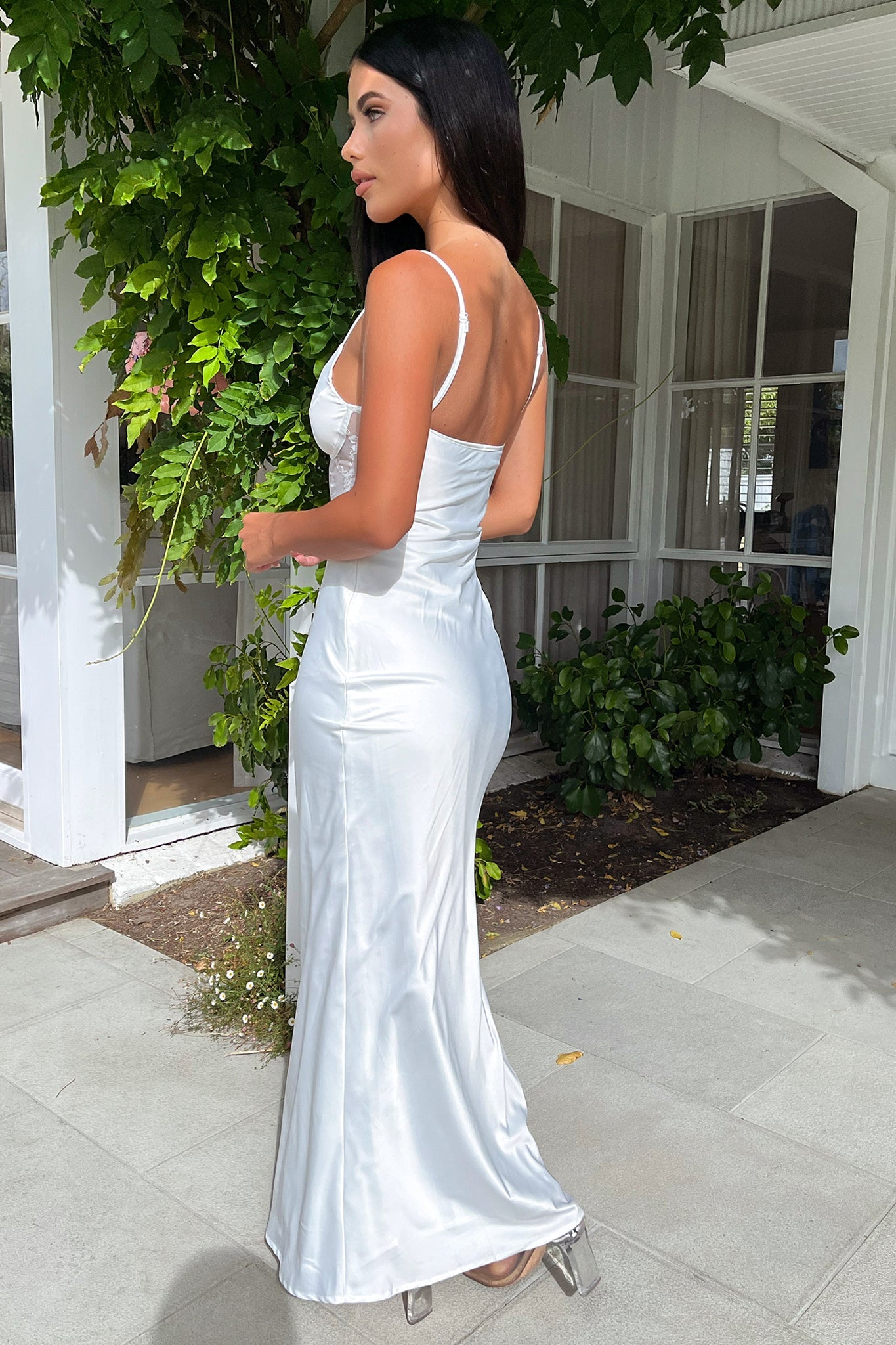 Azaria Women's Maxi Dress - Elegant White Long Flowy Dress for Summer, Beach, Wedding & Special Occasions