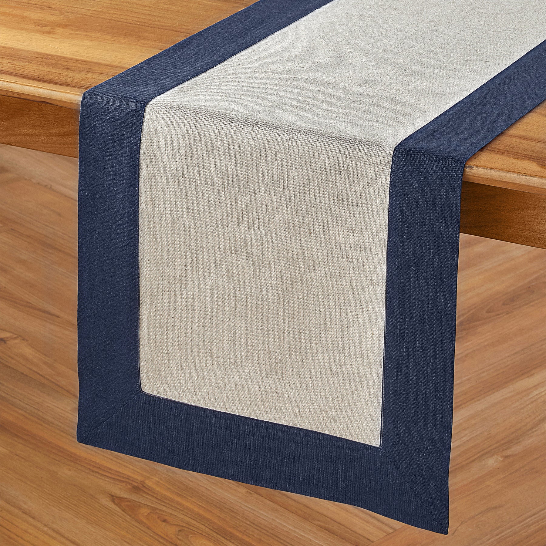 Stylish Contempo Table Runner for Dining & Decor - Elegant Home Tablecloth for Parties, Weddings & Holidays