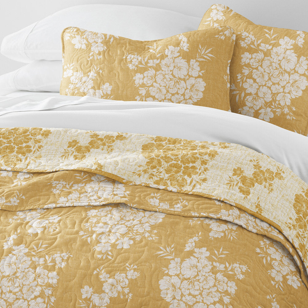 Distressed Bouquet Reversible Quilted Coverlet Set - Floral Farmhouse Bedding for Queen Size Bed - Perfect for Guest Room & Cozy Bedroom Decor