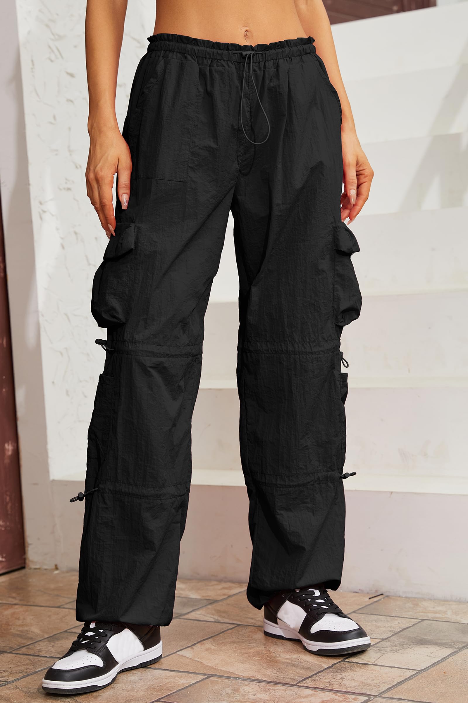 QYANGG Women's Baggy Parachute Pants with Drawstring Waist - Elastic Low Rise Cargo Joggers with Multiple Pockets | Y2K Streetwear Fashion for Casual Wear, Hip Hop Style & 90s Retro Outfits