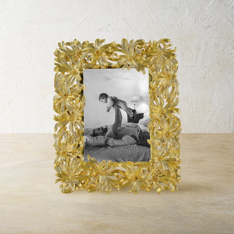 Dahlia Frame - Elegant Floral Wall Art for Home Decor | Perfect for Living Room, Bedroom & Office