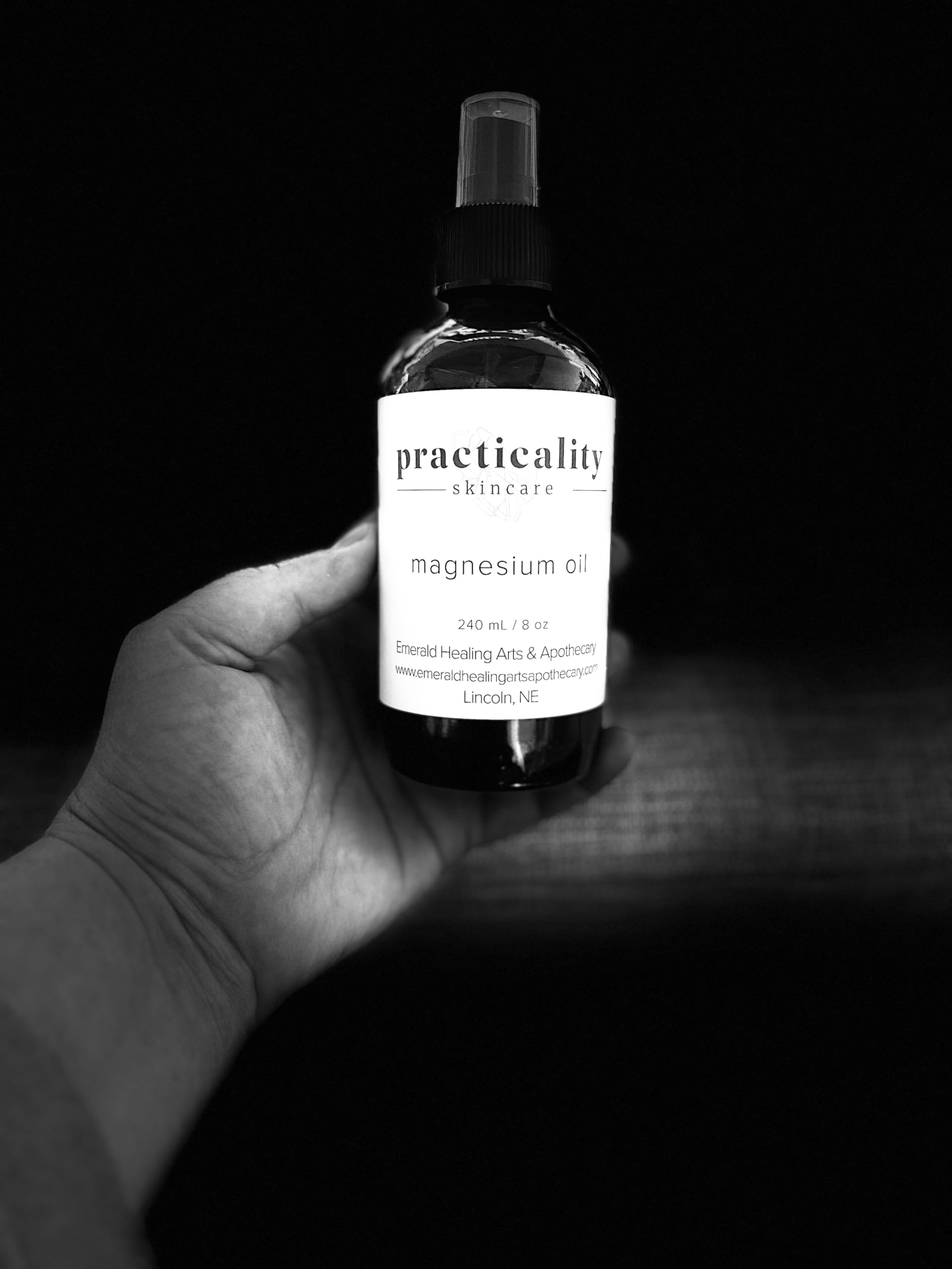 8 oz Pure Magnesium Oil Spray for Muscle Recovery & Relaxation - Natural Pain Relief & Better Sleep, Perfect for Athletes & Stress Relief