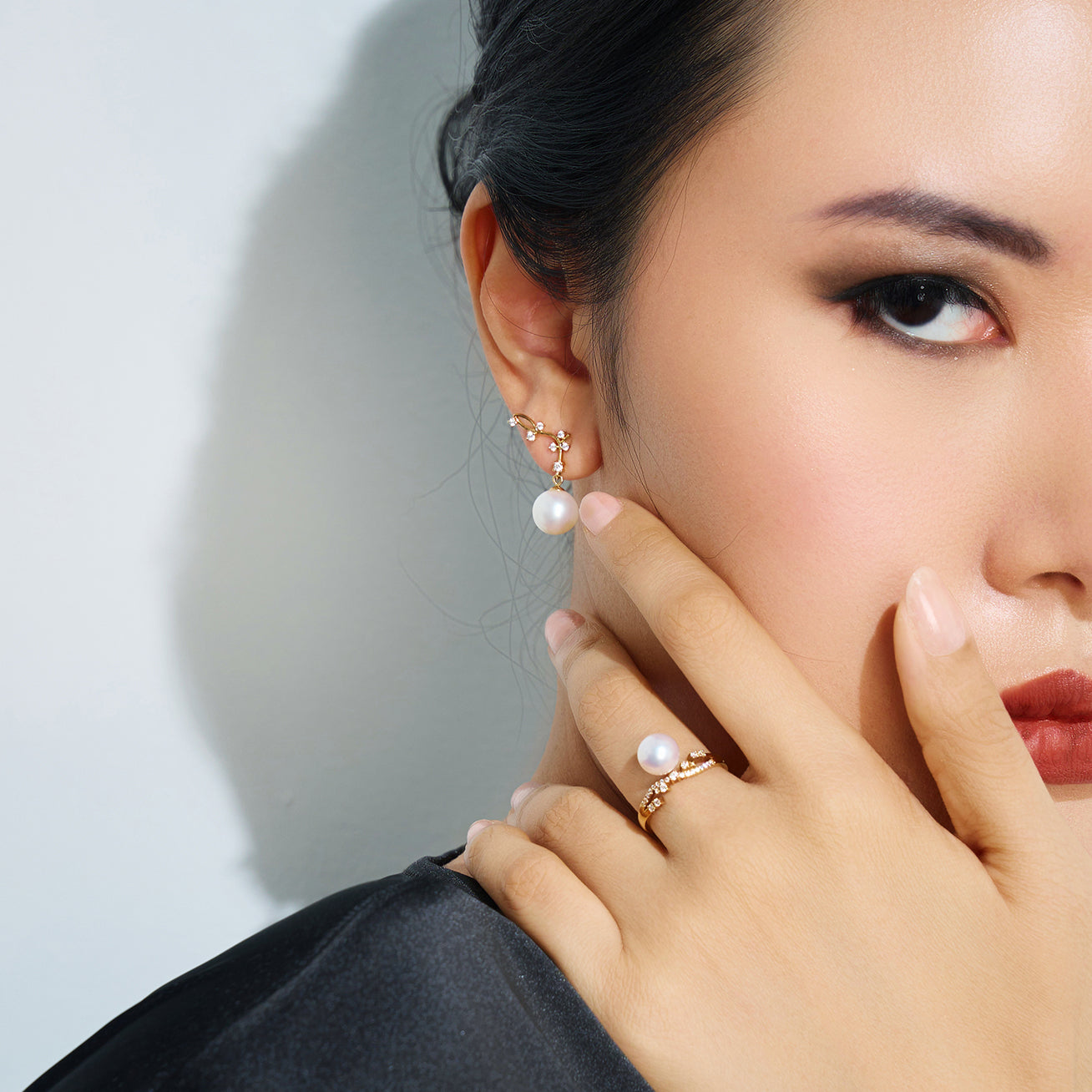 18K Gold Freshwater Pearl Ring KR00041 | Elegant Pearl Jewelry for Women - Perfect for Weddings, Anniversaries & Special Occasions