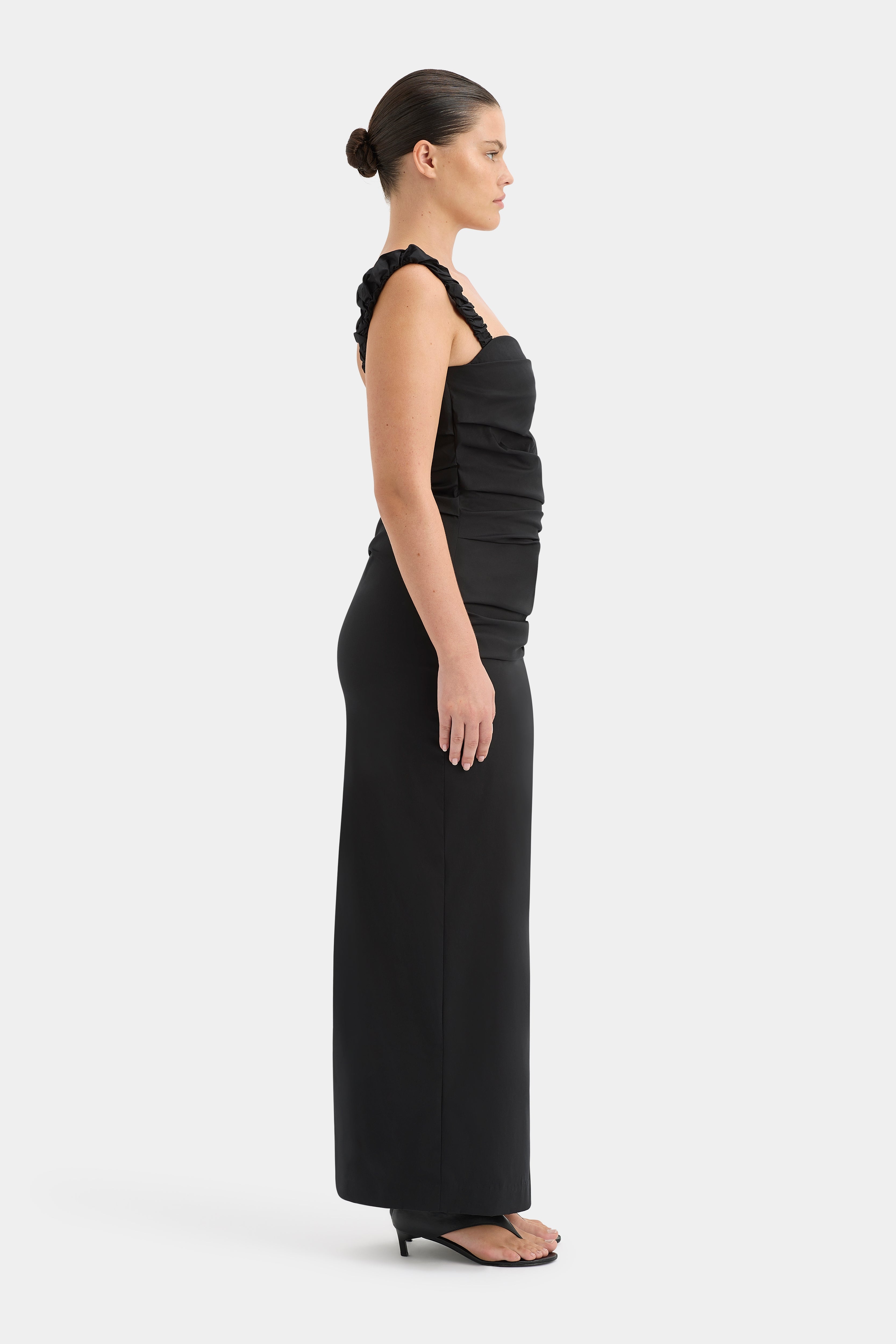 Elegant Azul Balconette Gown - Flattering Deep V-Neck Formal Dress for Women | Perfect for Evening Gala, Prom Night & Special Occasions