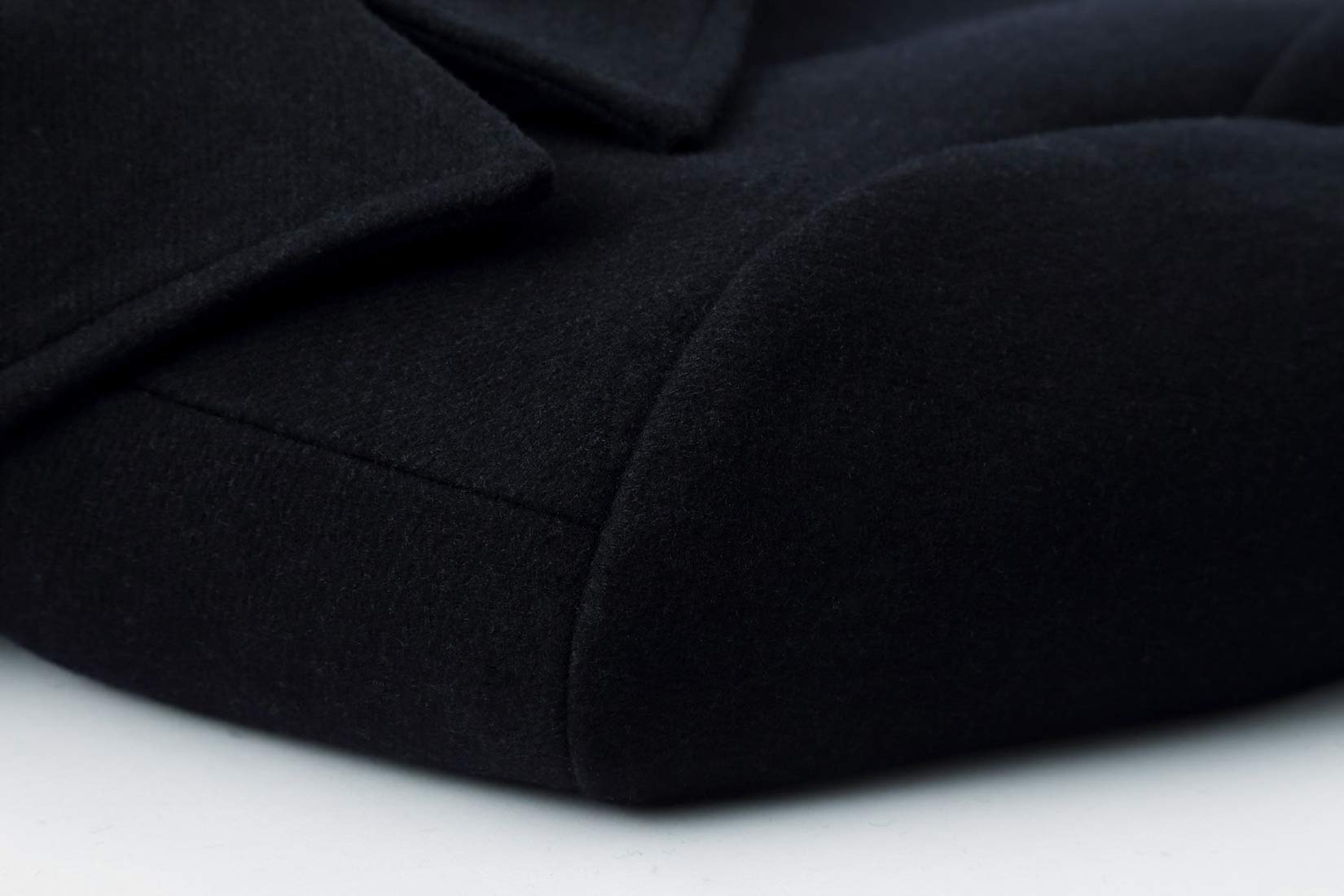 Men's Classic Notched Collar Double Breasted Wool Blend Pea Coat - Winter Warm Formal Overcoat for Business, Office & Special Occasions