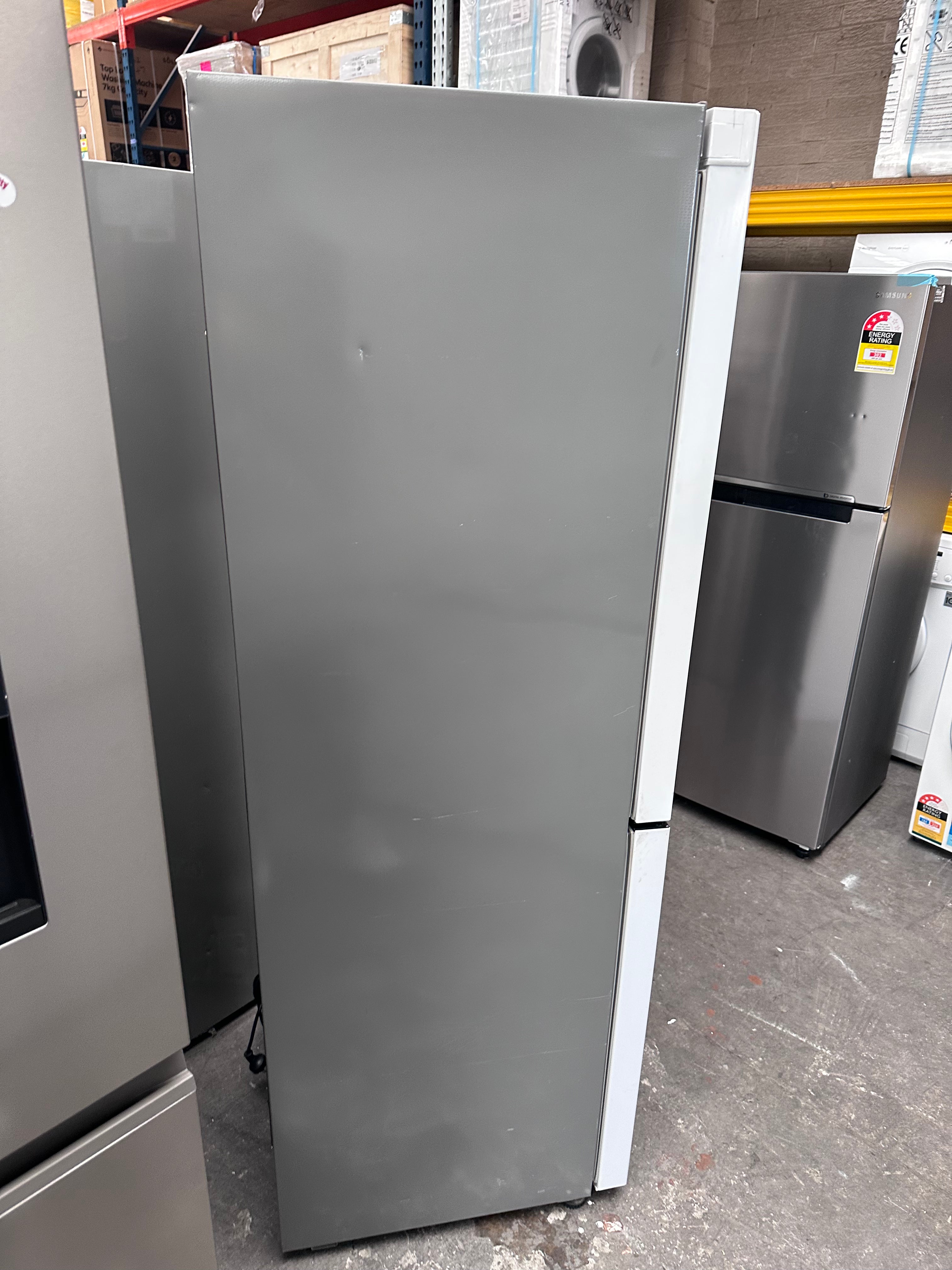 Hisense 292L Bottom Mount Refrigerator - Energy Efficient, Frost Free, Compact Fridge for Small Spaces - Perfect for Apartments, Dorms & Office Break Rooms [Certified Refurbished]