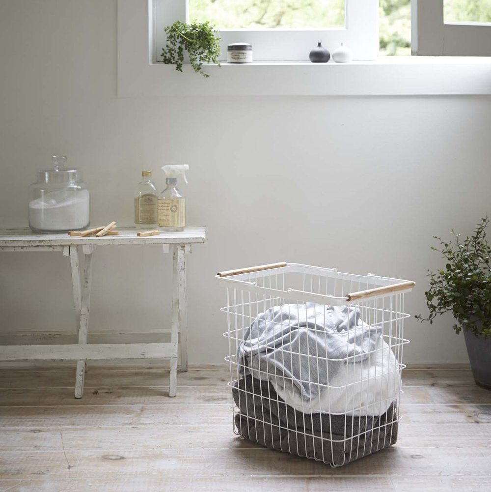 YAMAZAKI Tosca Large White Laundry Wire Basket - Stylish Storage for Clothes, Towels & Bedding - Perfect for Bedroom, Bathroom & Laundry Room Organization