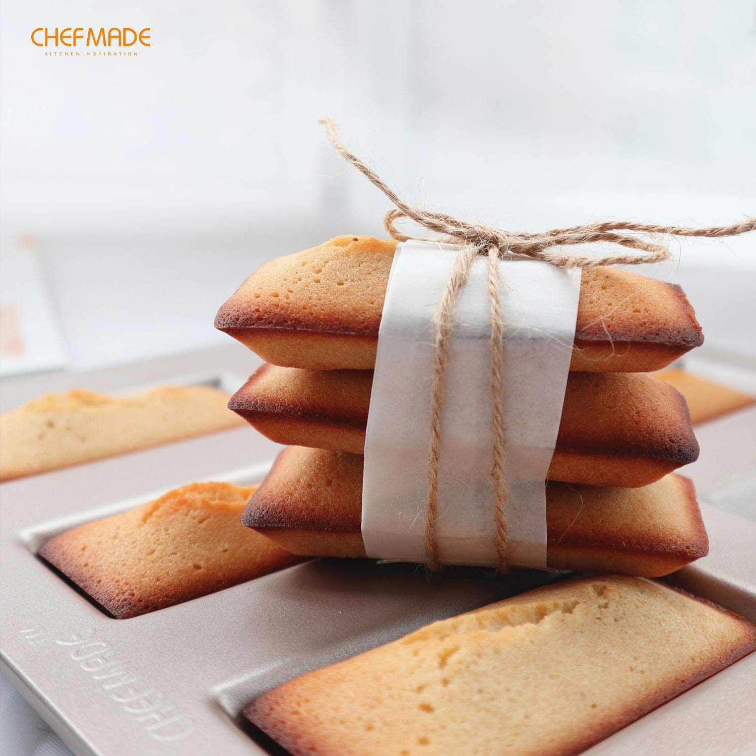 CHEFMADE 8-Cavity Non-Stick Financier Cake Pan, Rectangle Muffin Baking Pan for Biscuits & Cookies - Premium Oven Bakeware in Champagne Gold - Perfect for Home Baking, Tea Parties & Gift Giving