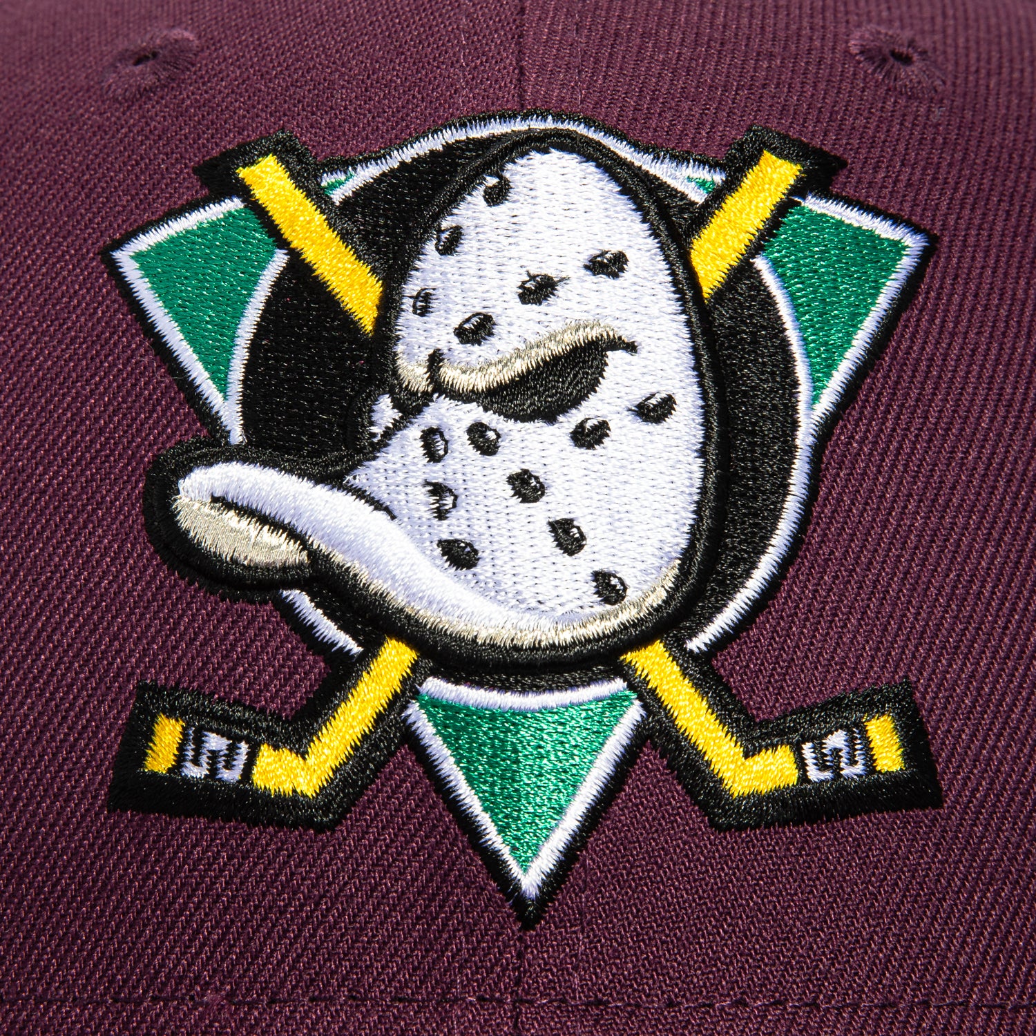 New Era 59Fifty Anaheim Ducks Snapback Hat - Maroon NHL Hockey Cap for Men & Women | Perfect for Games, Fan Gear & Streetwear Fashion
