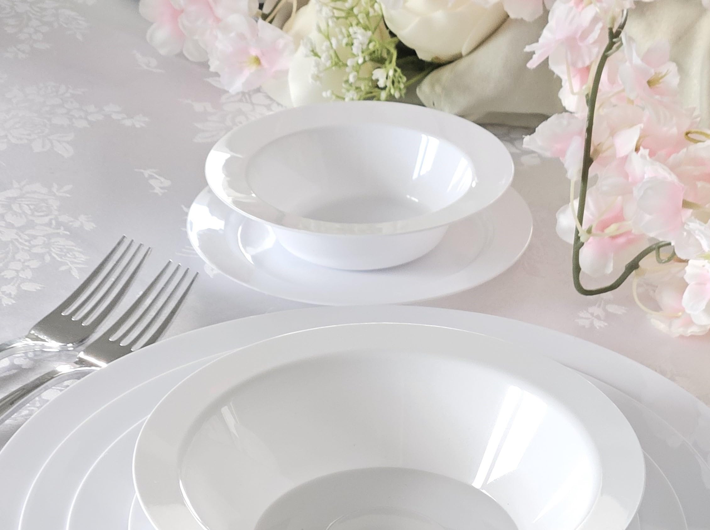 240 Heavyweight Disposable Plastic Plates - 9 Inch White Luncheon Plates for Weddings, Parties & Events | Durable & Elegant Dinnerware for Catering, BBQs & Special Occasions