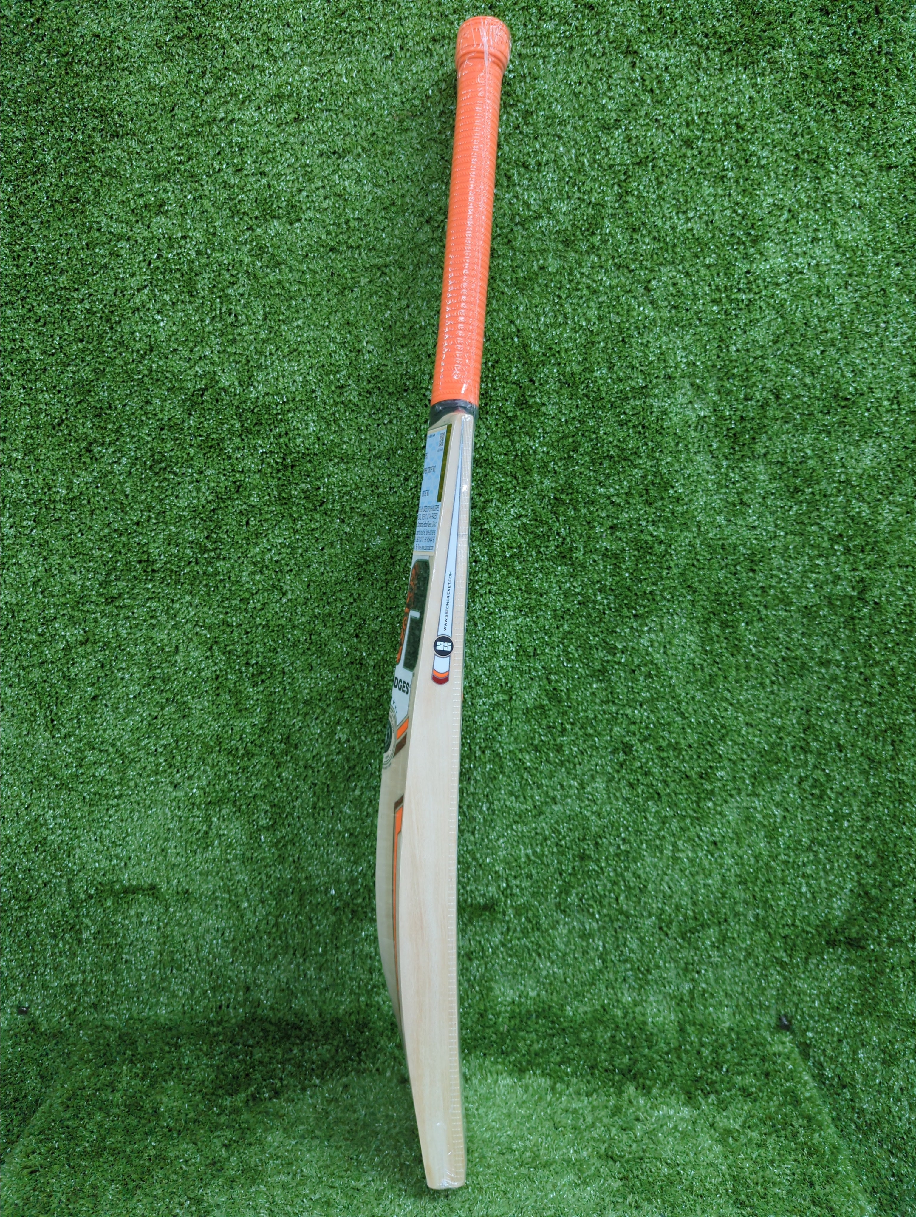 Premium SS Ravindra Jadeja Kashmir Willow Cricket Bat - Lightweight & Durable for Professional & Casual Play - Perfect for Matches, Practice & Training