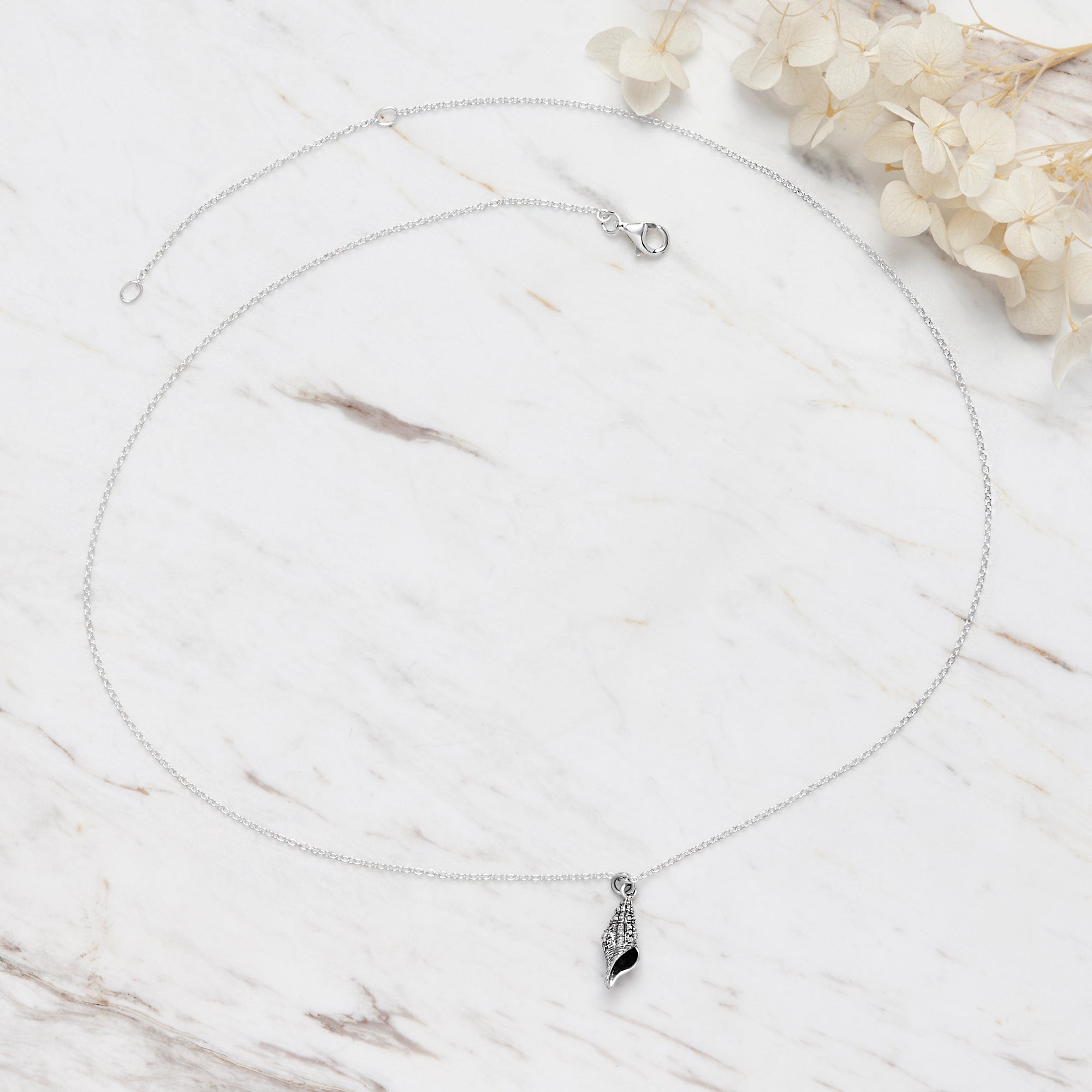 Elegant Spiral Shell Necklace for Women - Boho Beach Jewelry Gift for Her - Perfect for Summer Vacations, Weddings & Layering