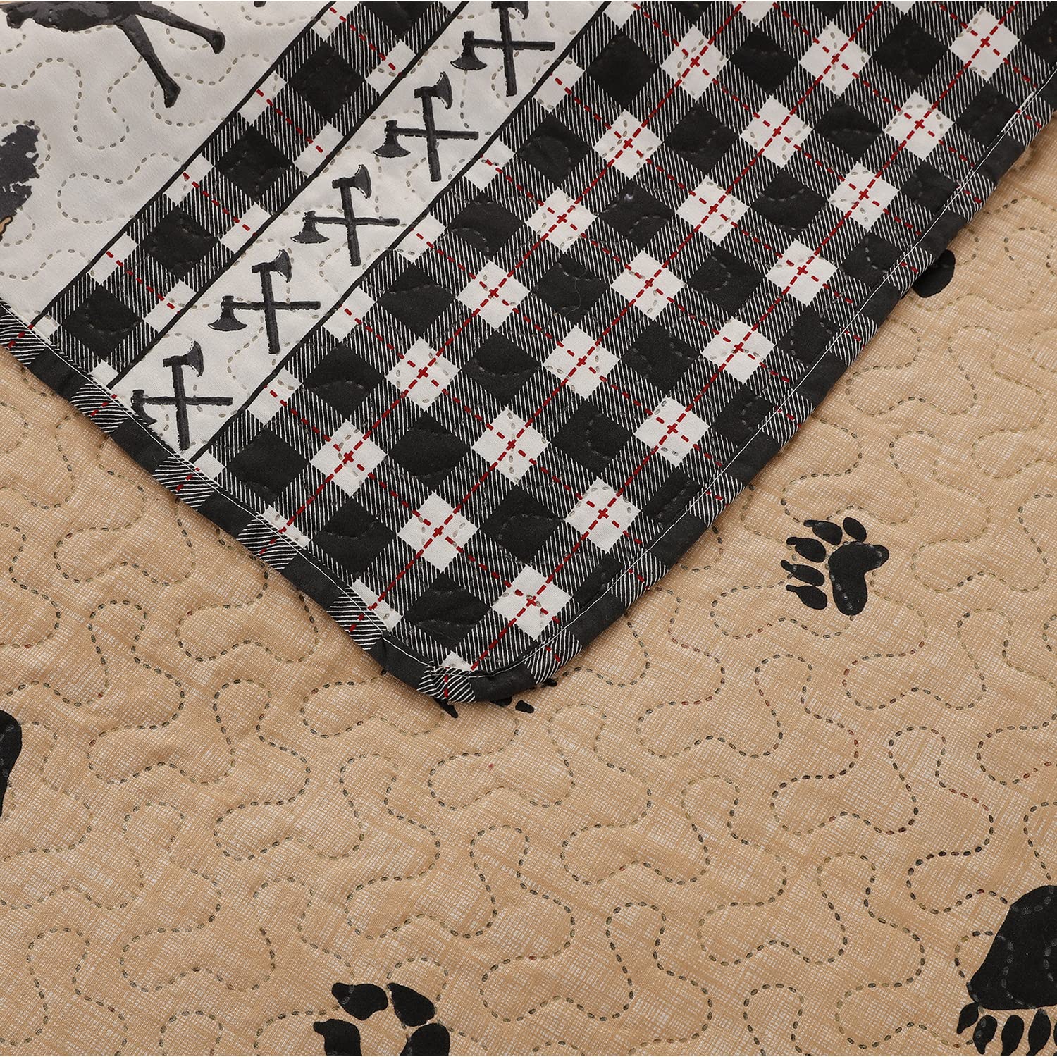 **Rustic Reversible Quilt Set Queen/Full Size - Buffalo Plaid Black & White Bedspread, Lightweight Coverlet with Moose & Bear Design - Perfect for Cabin, Lodge, or Farmhouse Bedroom Decor**