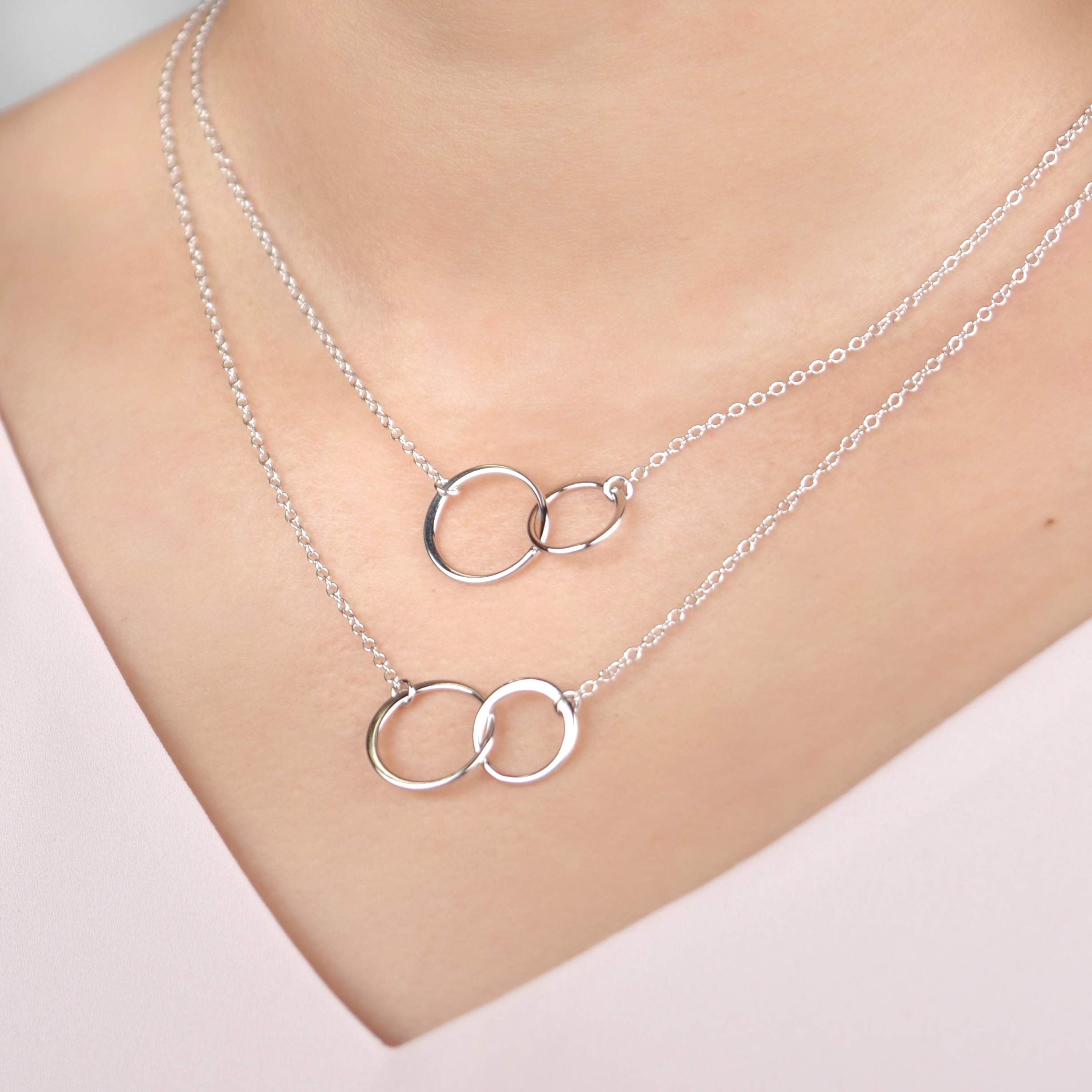 Soul Sisters Necklace - Best Friend Jewelry Gift for Long Distance, Birthday, Christmas & Holidays | Heartfelt Friendship Necklace with Card | Meaningful Gifts for Sisters, BFFs & Loved Ones | Perfect for Anniversaries, Graduation & Special Occasions