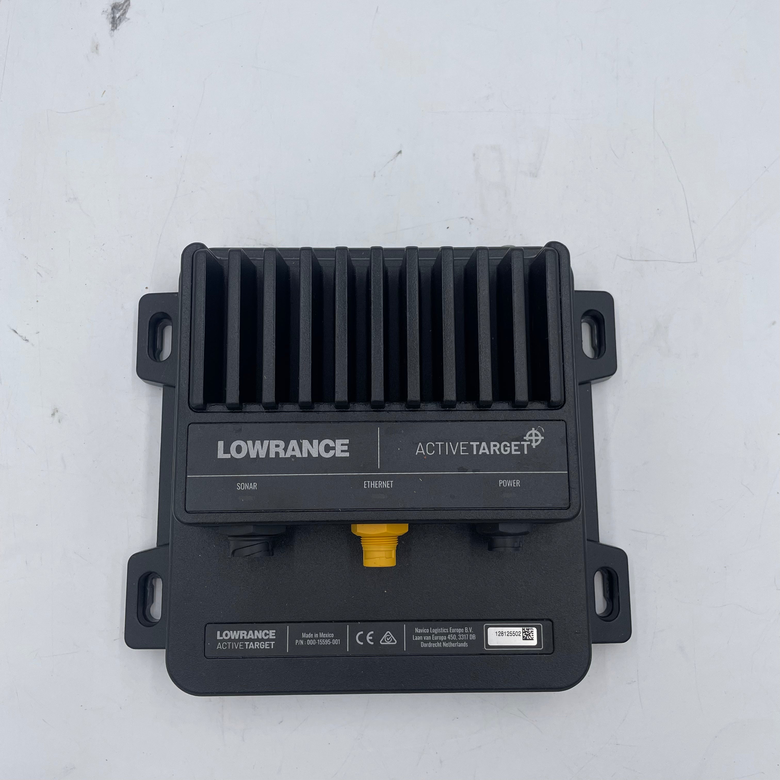 Lowrance ActiveTarget 1 - High-Performance Fish Finder with CHIRP Sonar & Real-Time Imaging | Perfect for Freshwater & Saltwater Fishing, Ice Fishing, and Kayak Angling