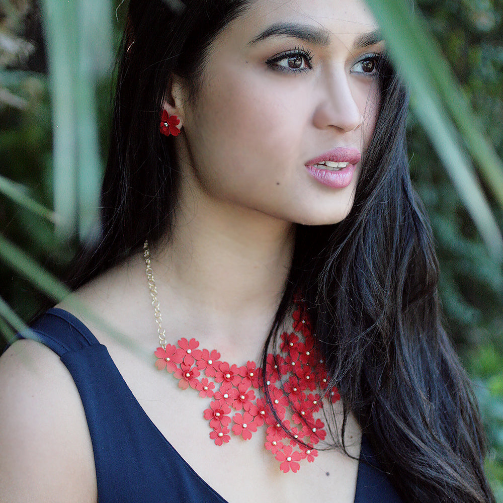 Elegant Red Floral Statement Bib Necklace for Women – Perfect for Weddings, Parties & Special Occasions