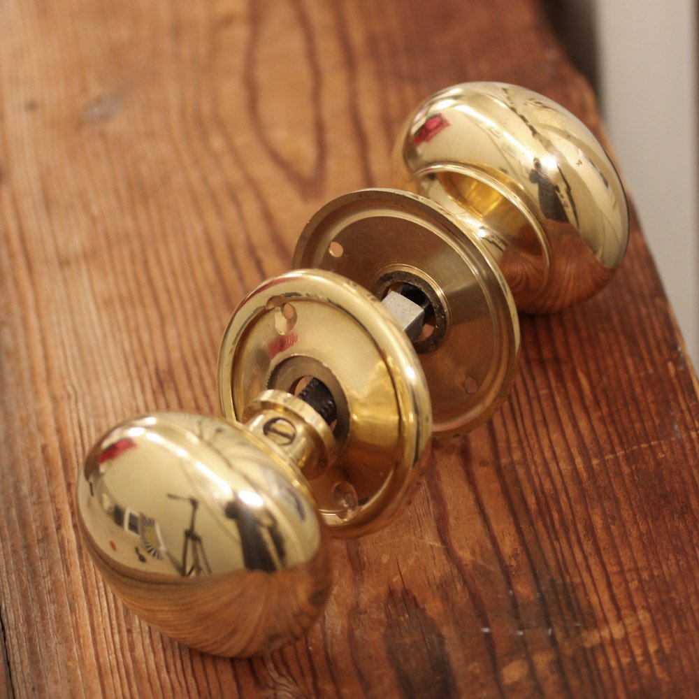 Vintage Polished Brass Cottage Style Large Bun Door Knobs - Classic Hardware for Bedroom, Bathroom & Cabinet Doors (Set of 2) - Perfect for Farmhouse, Rustic & Traditional Home Decor