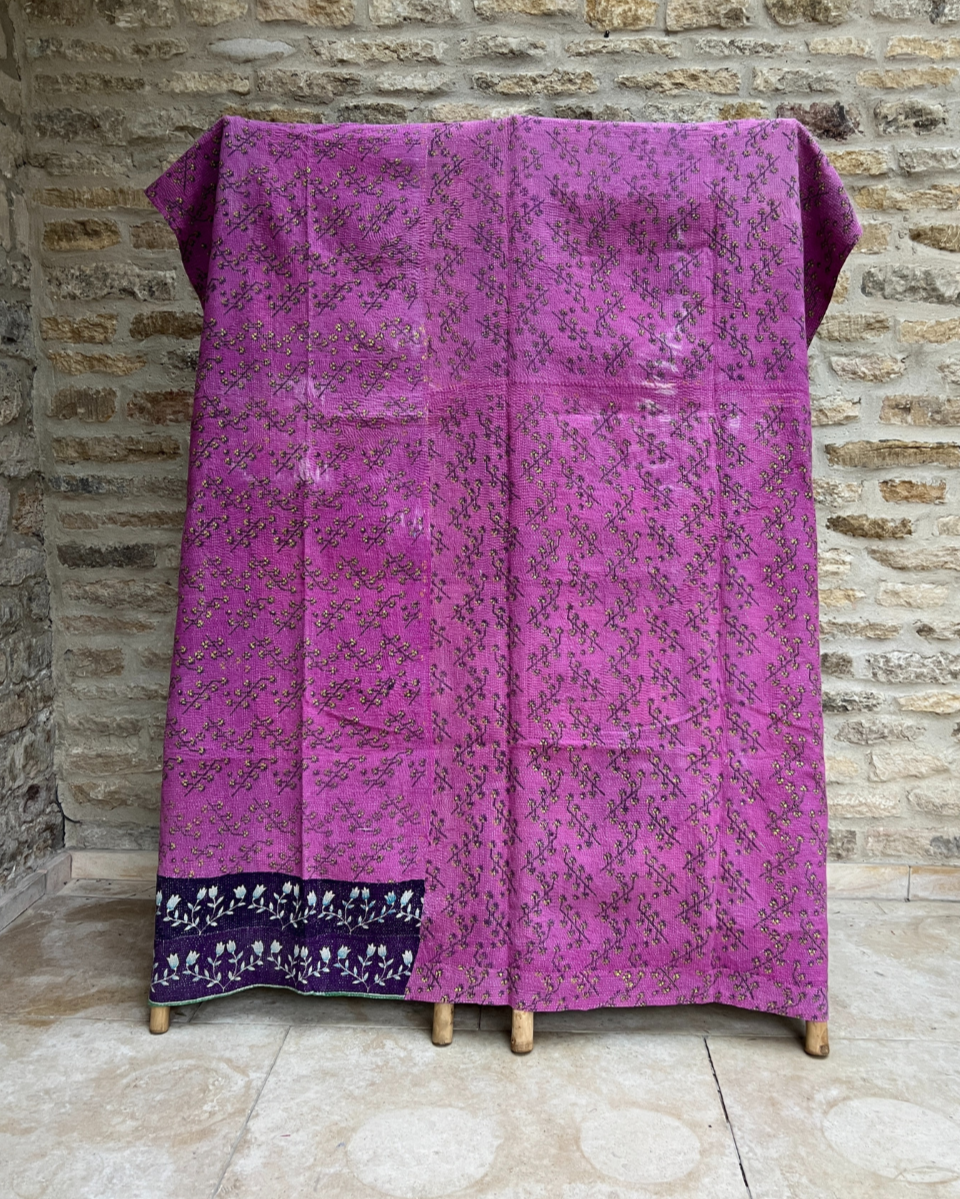 Lightweight Kantha Quilt No. 642 - Handmade Cotton Throw Blanket for Bed, Sofa & Travel - Perfect for Cozy Home Decor, Gift & Yoga Meditation