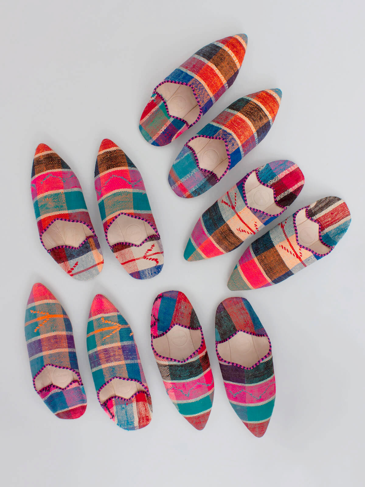 Authentic Moroccan Boujad Pointed Babouche Slippers - Handmade Leather Moroccan Shoes from Marrakech | Perfect for Home, Lounge & Cultural Fashion