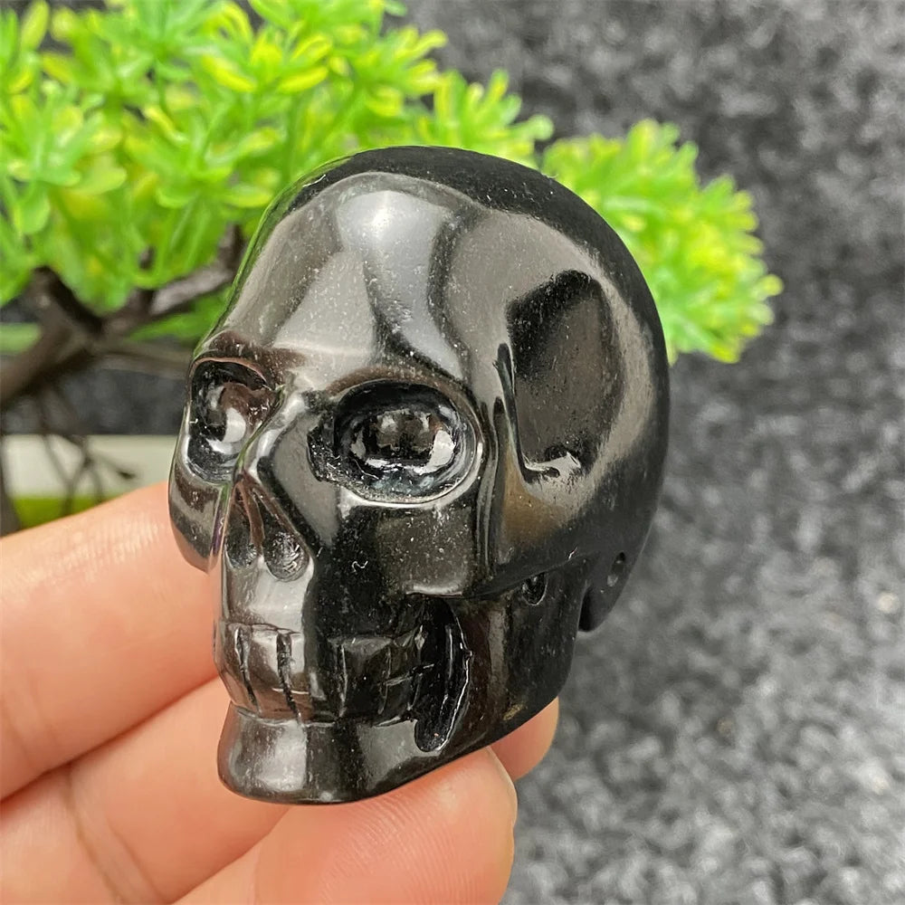 Natural Crystal Hand-Polished Carved Skull - Halloween Decor, Home Decor, Spiritual Healing Stone, Unique Holiday Gift for Collectors & Witches - Perfect for Altars, Meditation & Gothic Decorations