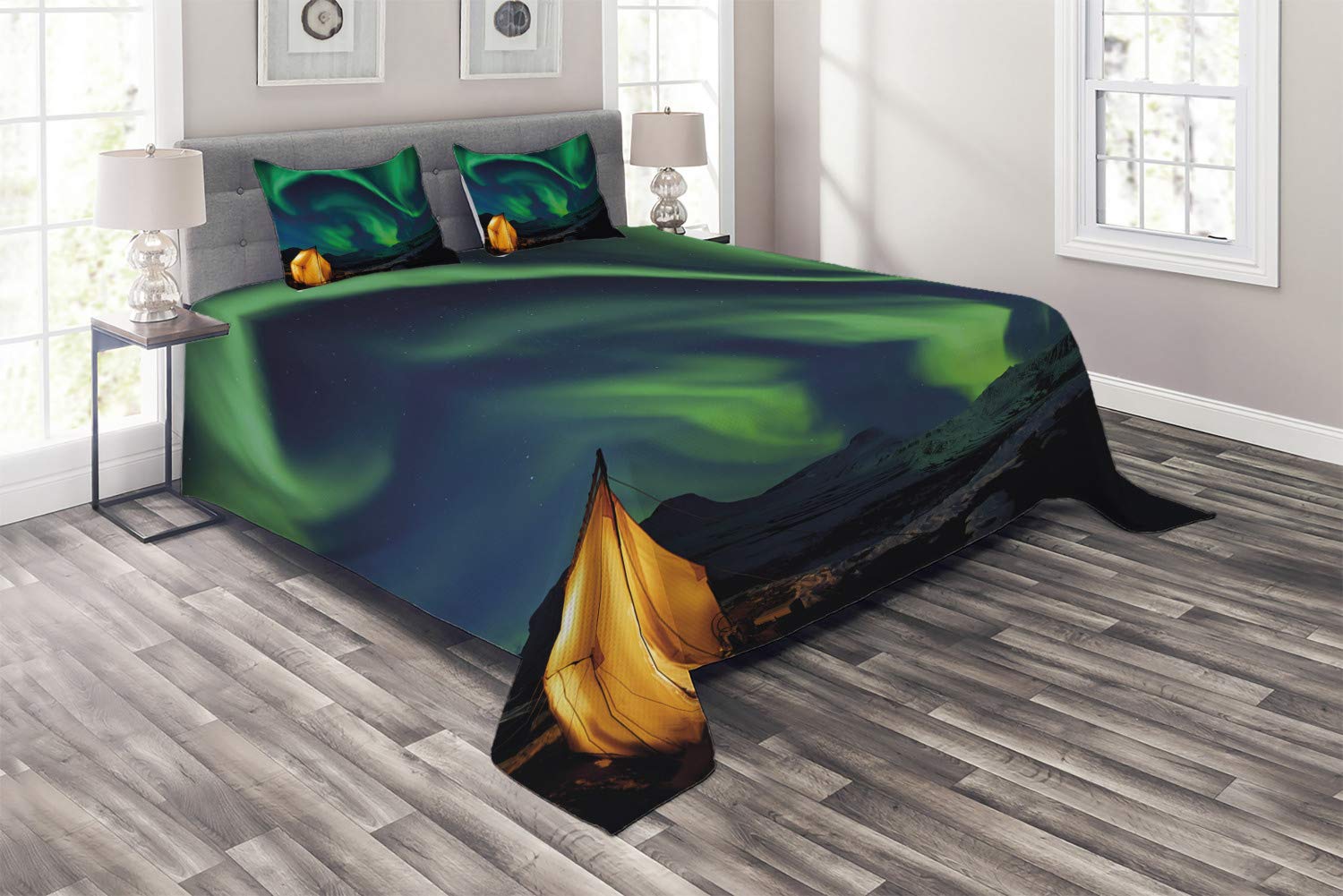 Ambesonne Aurora Borealis King Size 3-Piece Quilted Bedspread Set with 2 Pillow Shams - Nordic Psychedelic Sky Design in Forest Green, Blue & Yellow - Perfect for Cozy Bedrooms, Guest Rooms & Cabin Retreats