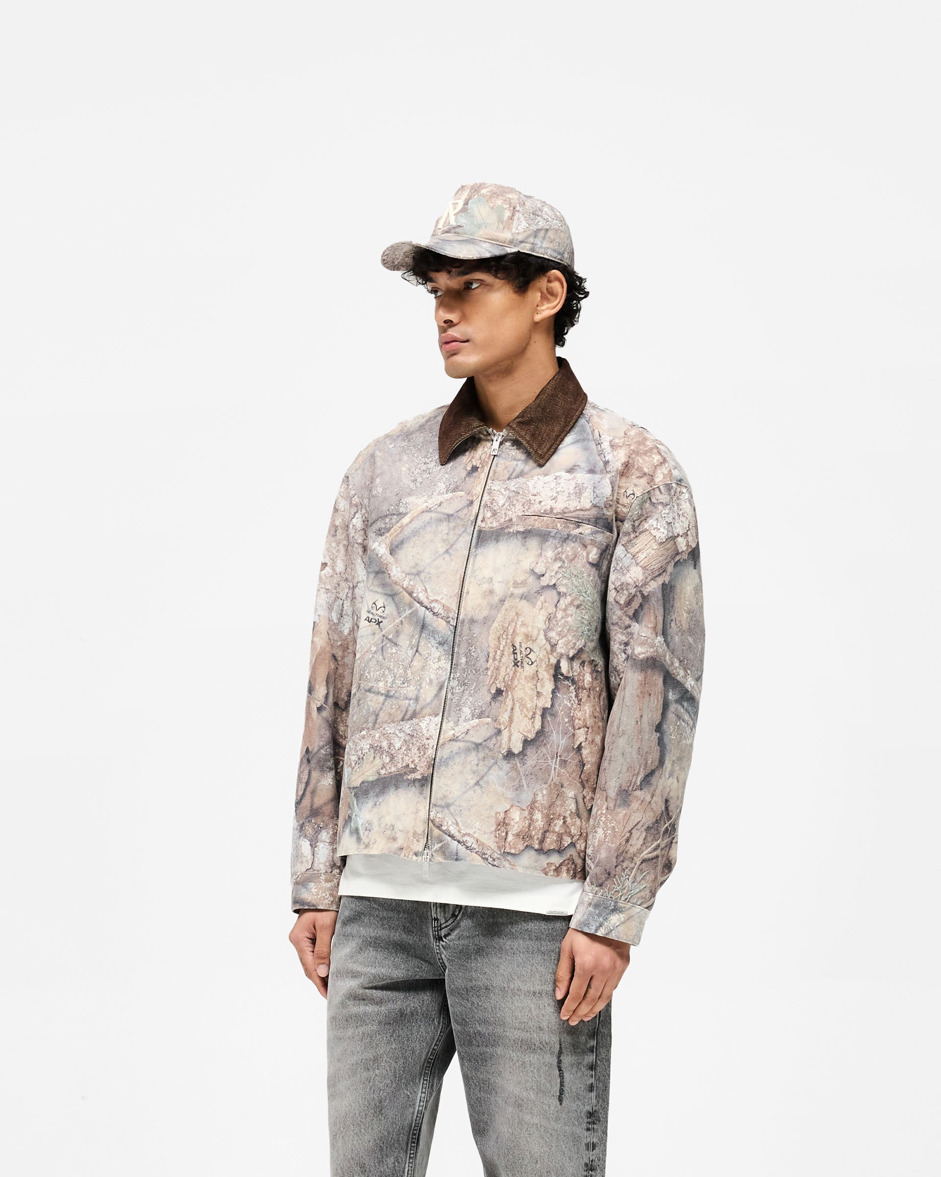 Realtree® Camo Trucker Jacket for Men - Waterproof Hunting Jacket with Warm Fleece Lining - Perfect for Outdoor Adventures, Hunting & Camping