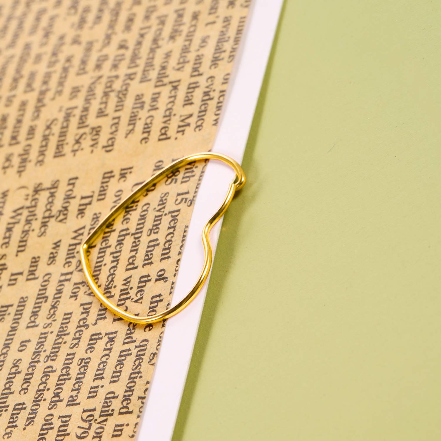 100 Pieces 3cm Gold Heart Shaped Paper Clips - Romantic Wedding Bookmarks, Office School Supplies & Home Organization Accessories for Love Notes, Gift Wrapping, Scrapbooking and DIY Crafts
