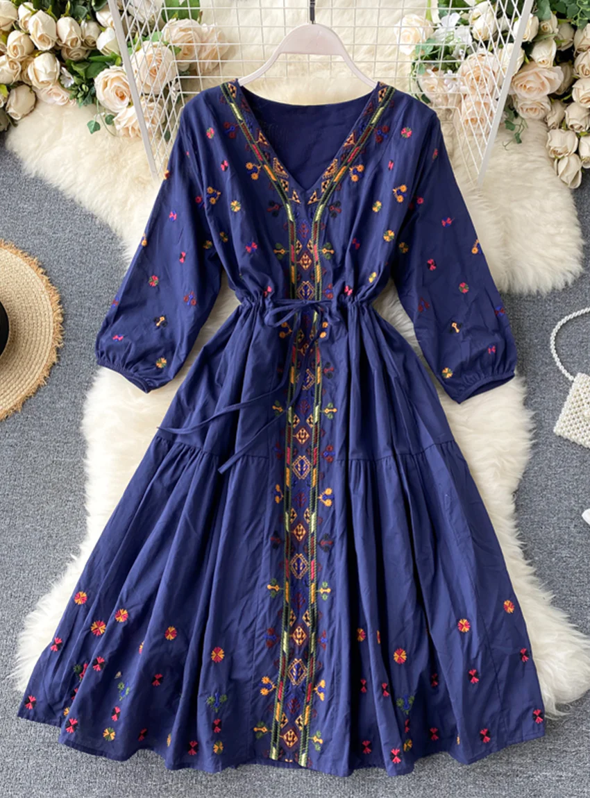 Elegant A-Line V-Neck Embroidered Long Sleeve Dress for Women - Perfect for Weddings, Parties & Formal Occasions
