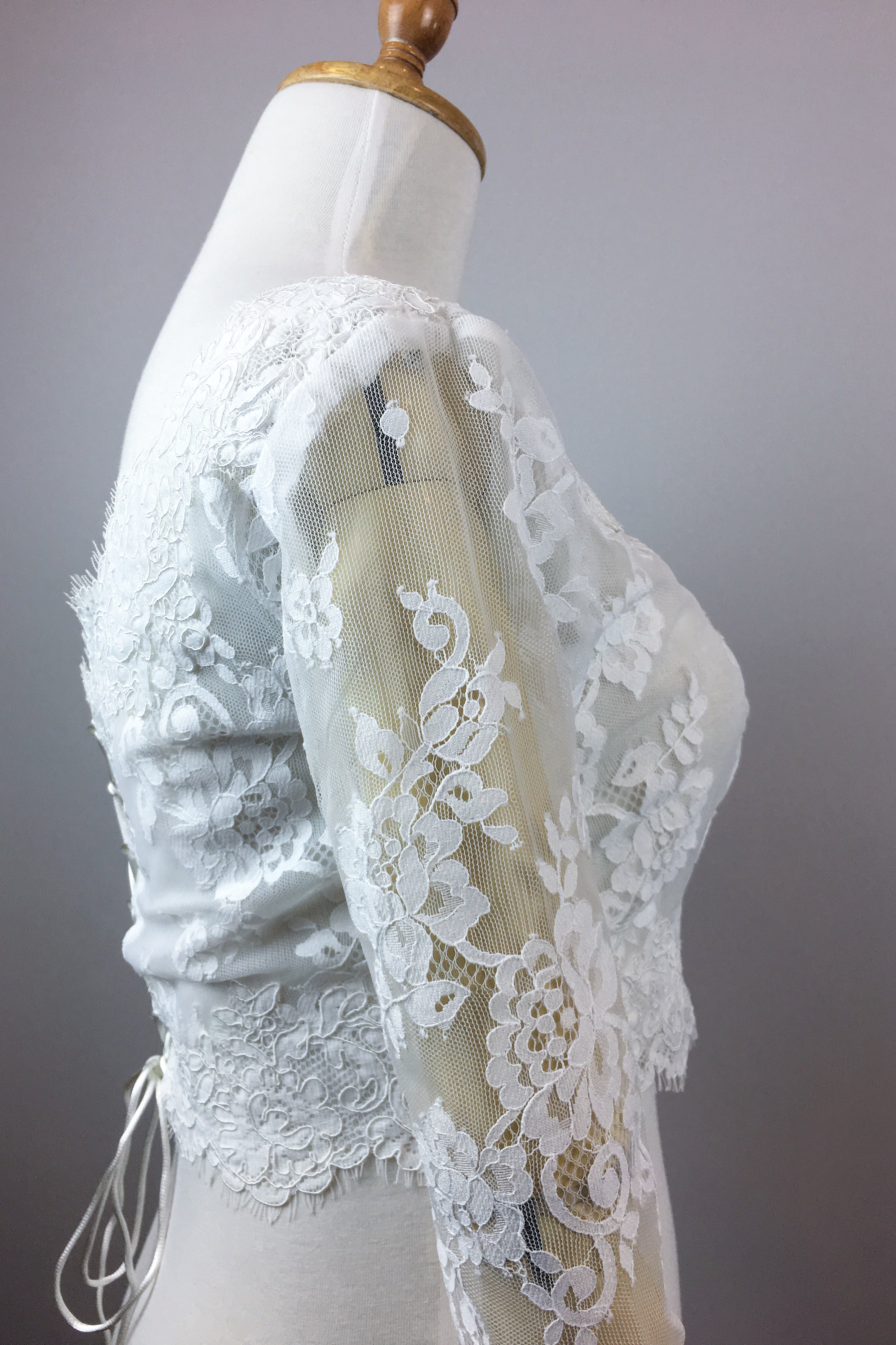 Elegant Lace Bolero Bridal Cover Up - Summer Wedding Shawl for Brides, Beach Ceremony & Outdoor Events