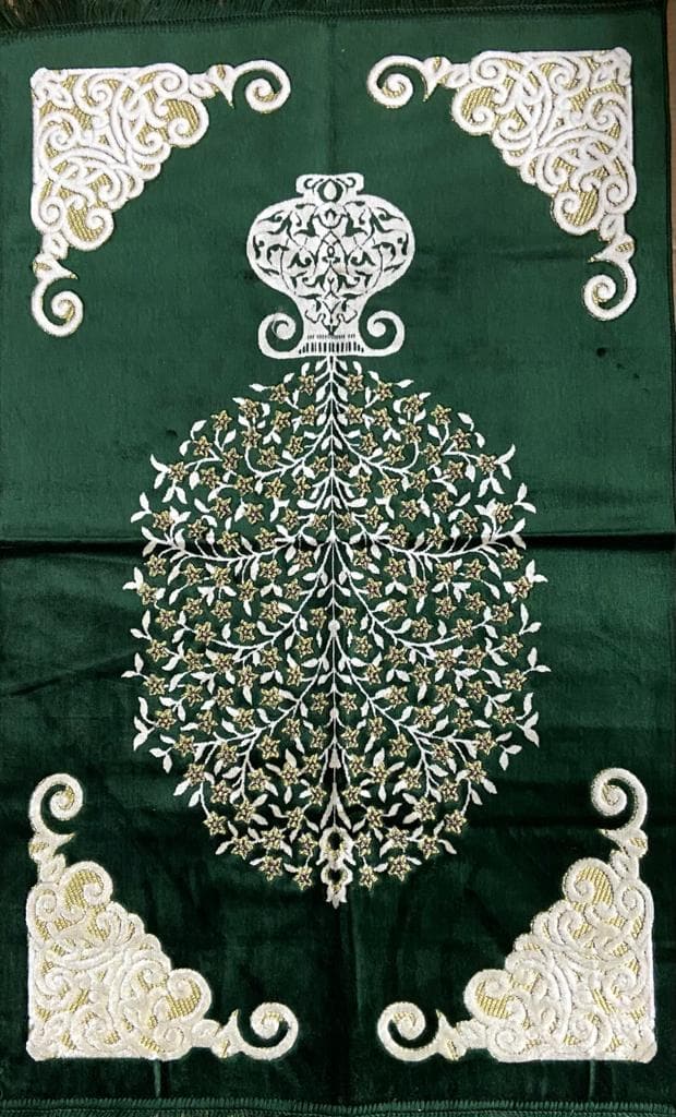 Premium Islamic Prayer Mat - Soft Green Prayer Rug for Namaz & Salah - Perfect for Home, Mosque, and Travel Use