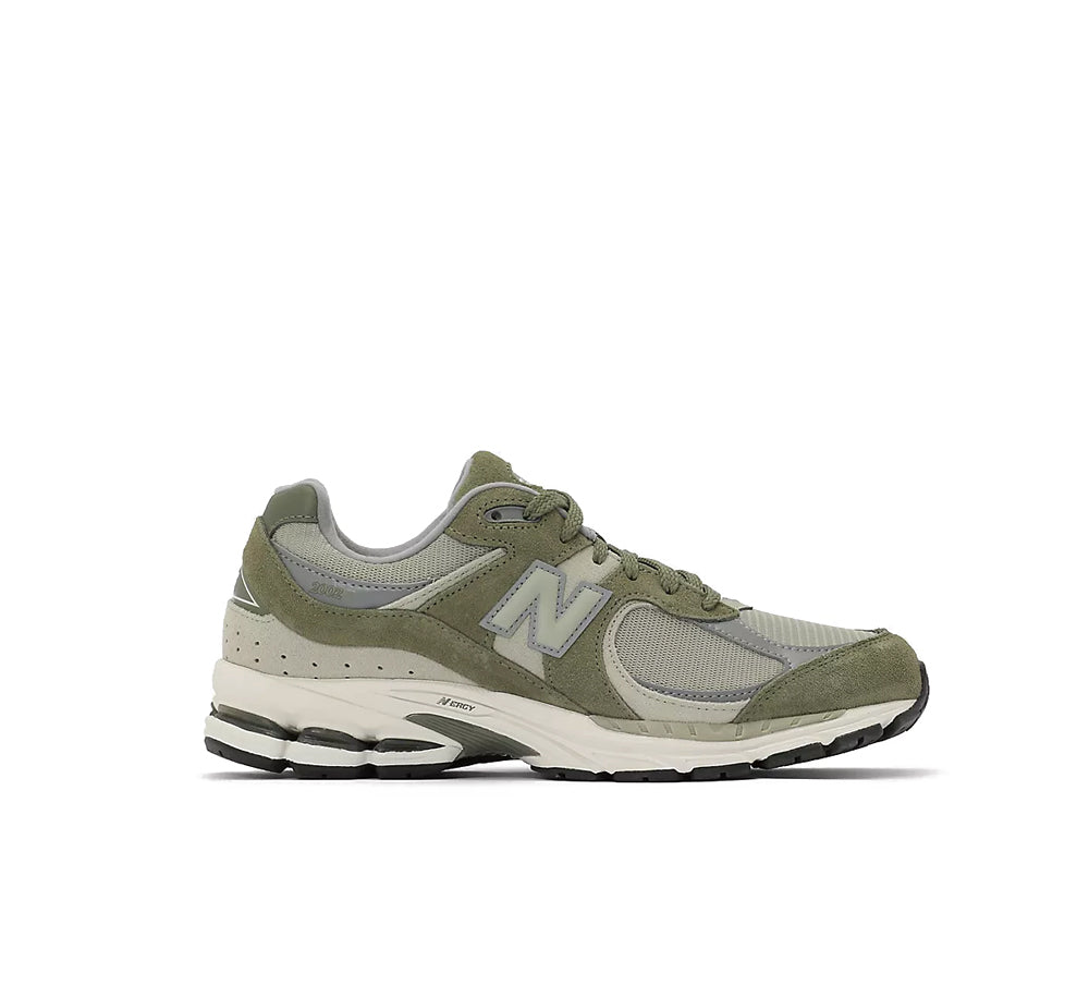 New Balance 2002R Sneakers - Men's & Women's Running Shoes for Comfort & Style - Perfect for Jogging, Gym Workouts & Casual Wear
