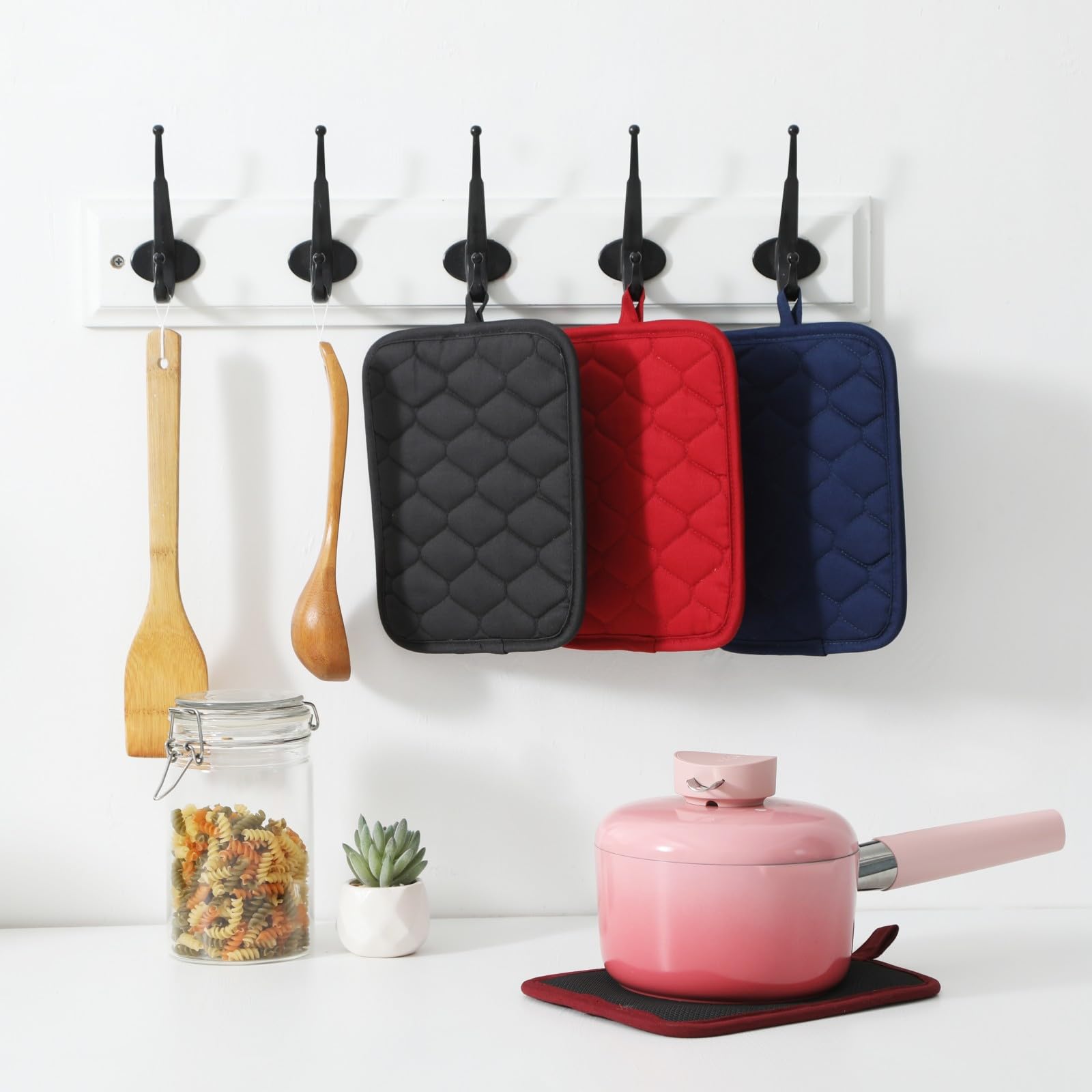 Glynniss Anti-Slip Heat Resistant Pot Holders Set - 2PCS Cotton Oven Mitts with Neoprene Lining (450°F Protection, 7x9 Inches, Machine Washable, Black) - Perfect for Cooking, Baking & Serving Hot Dishes Safely