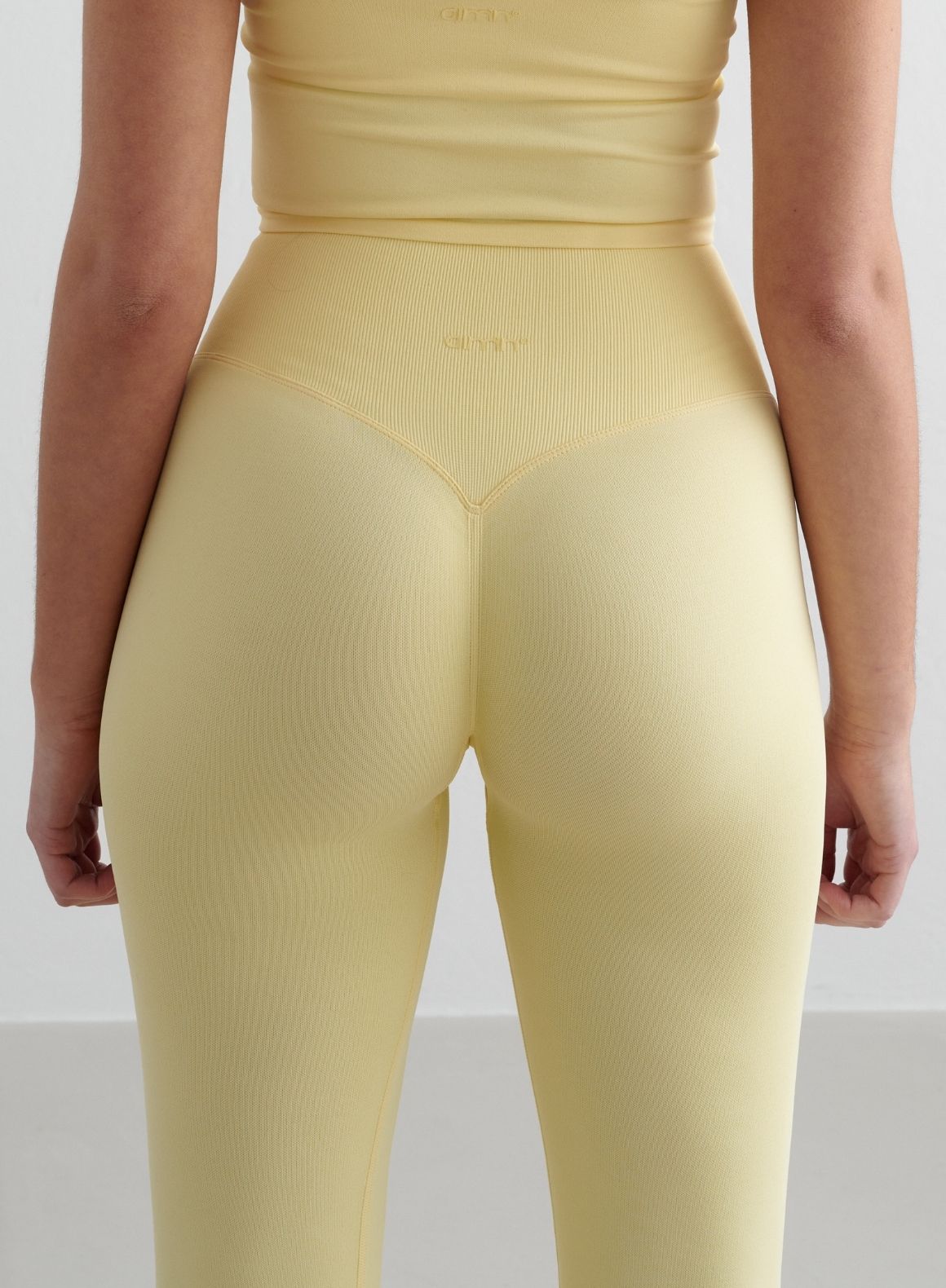 Mellow Shape Seamless Tights for Women - High Waist Yoga Pants, Comfortable Workout Leggings for Running, Gym & Everyday Wear
