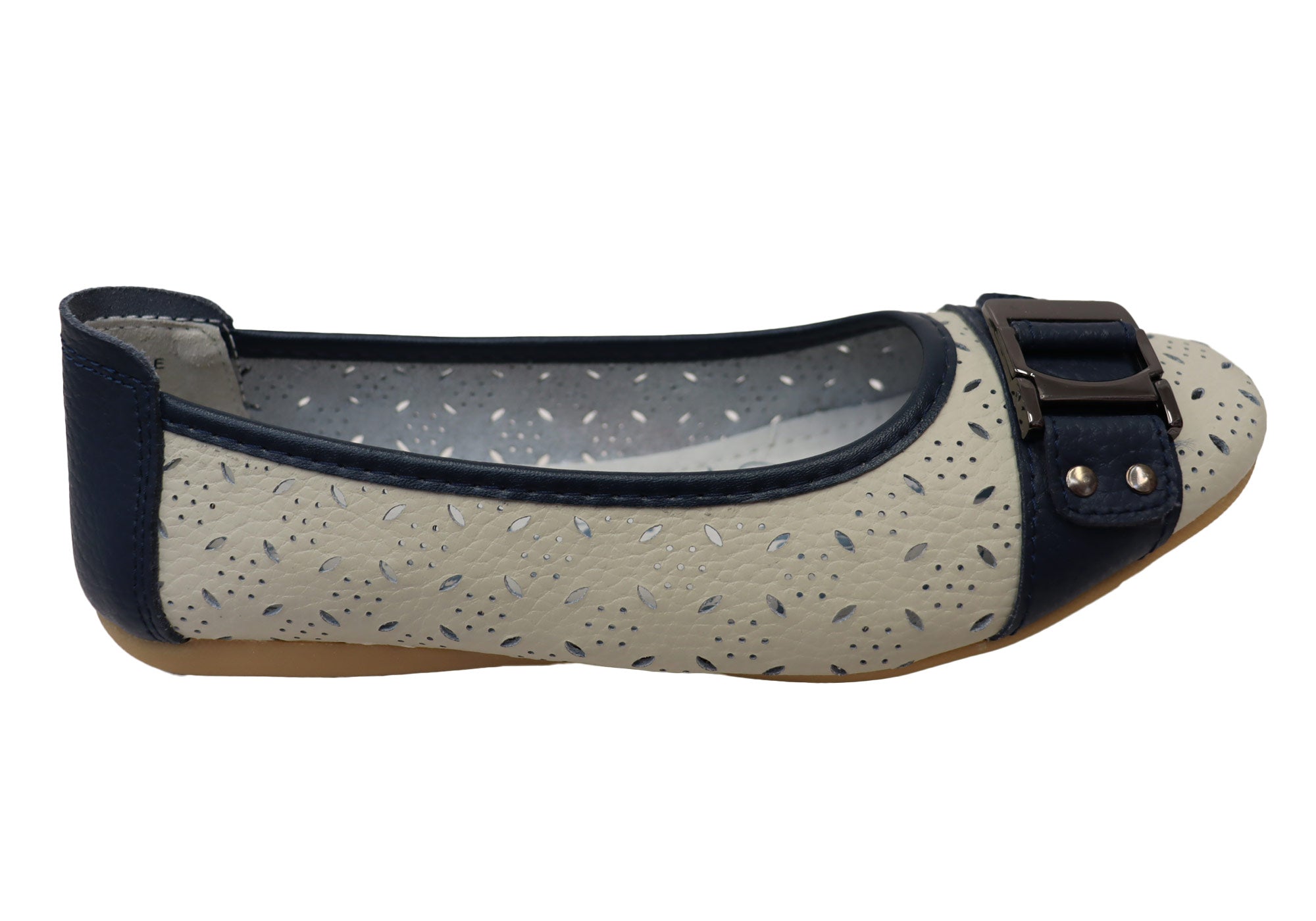 Bellissimo Avery Women's Soft Leather Comfortable Flats - Stylish & Lightweight for Work, Travel & Everyday Wear