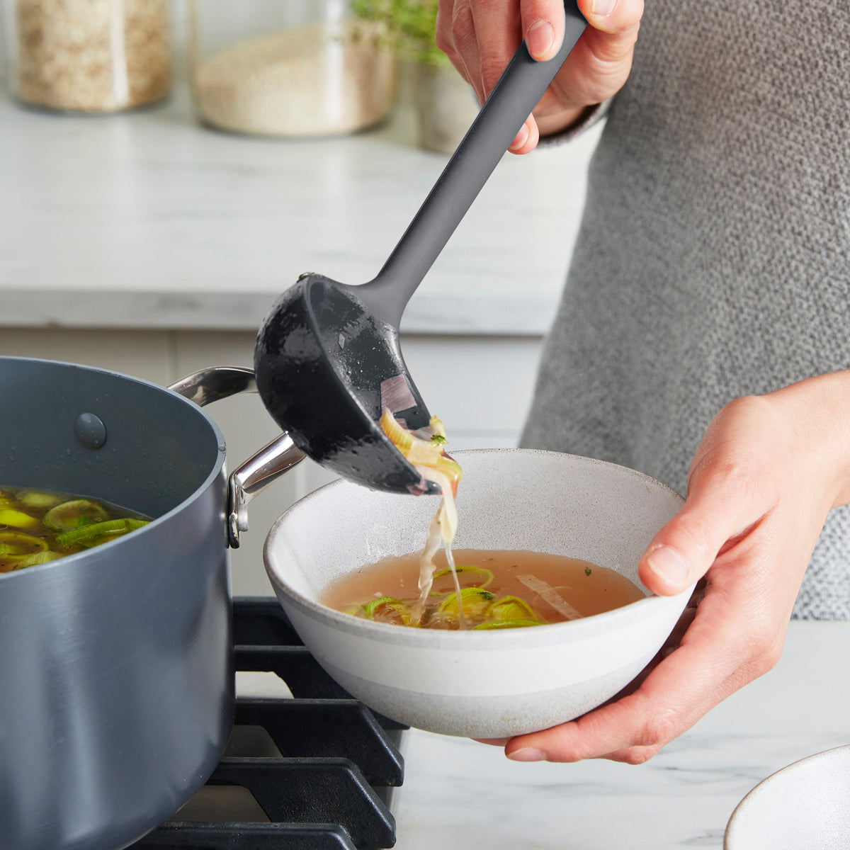 Premium Platinum Silicone Kitchen Utensil Set - 7-Piece Non-Slip Cooking Tools (Gray) for Baking, Grilling & Non-Stick Cookware | Dishwasher Safe & Heat Resistant