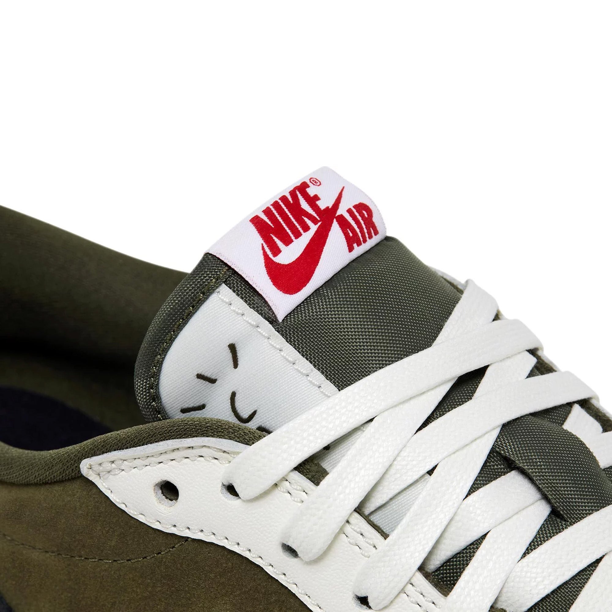 Air Jordan 1 Retro Low OG SP Travis Scott 'Medium Olive' Sneakers (2024) – Men's Basketball Shoes for Streetwear & Casual Fashion