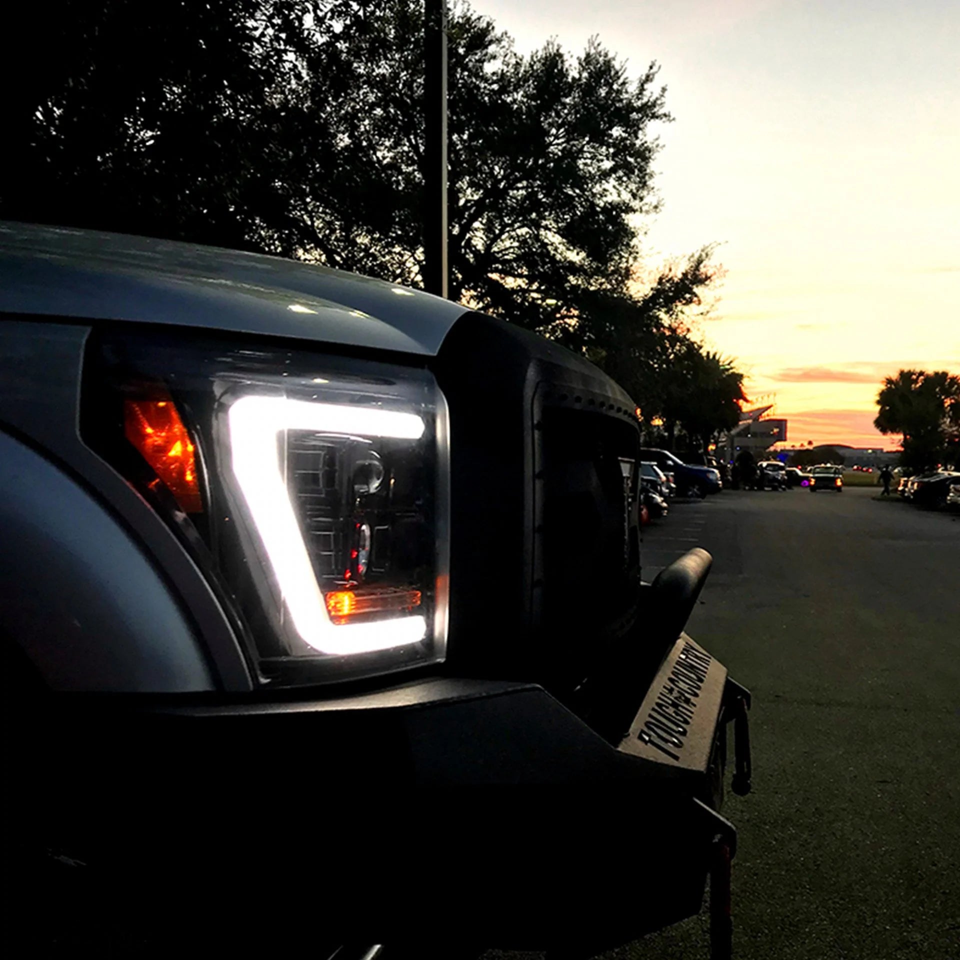 Ford Super Duty F-250 F-350 F-450 F-550 2011-2016 Projector Headlights with OLED Halos & DRL - Smoked/Black Lens - Upgrade for Off-Roading & Night Driving