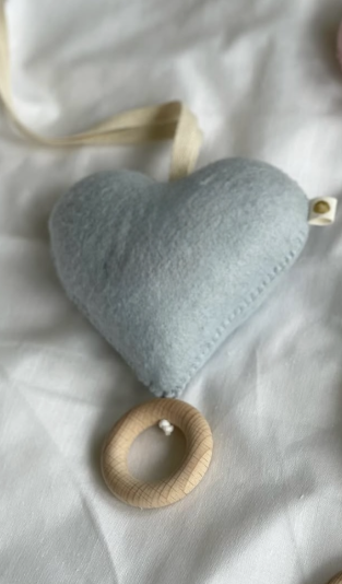 FILTKUGLEN Heart Lullaby Music Box - Soothing Baby Sleep Aid & Nursery Decor | Perfect for Bedtime, Baby Showers & Newborn Gifts