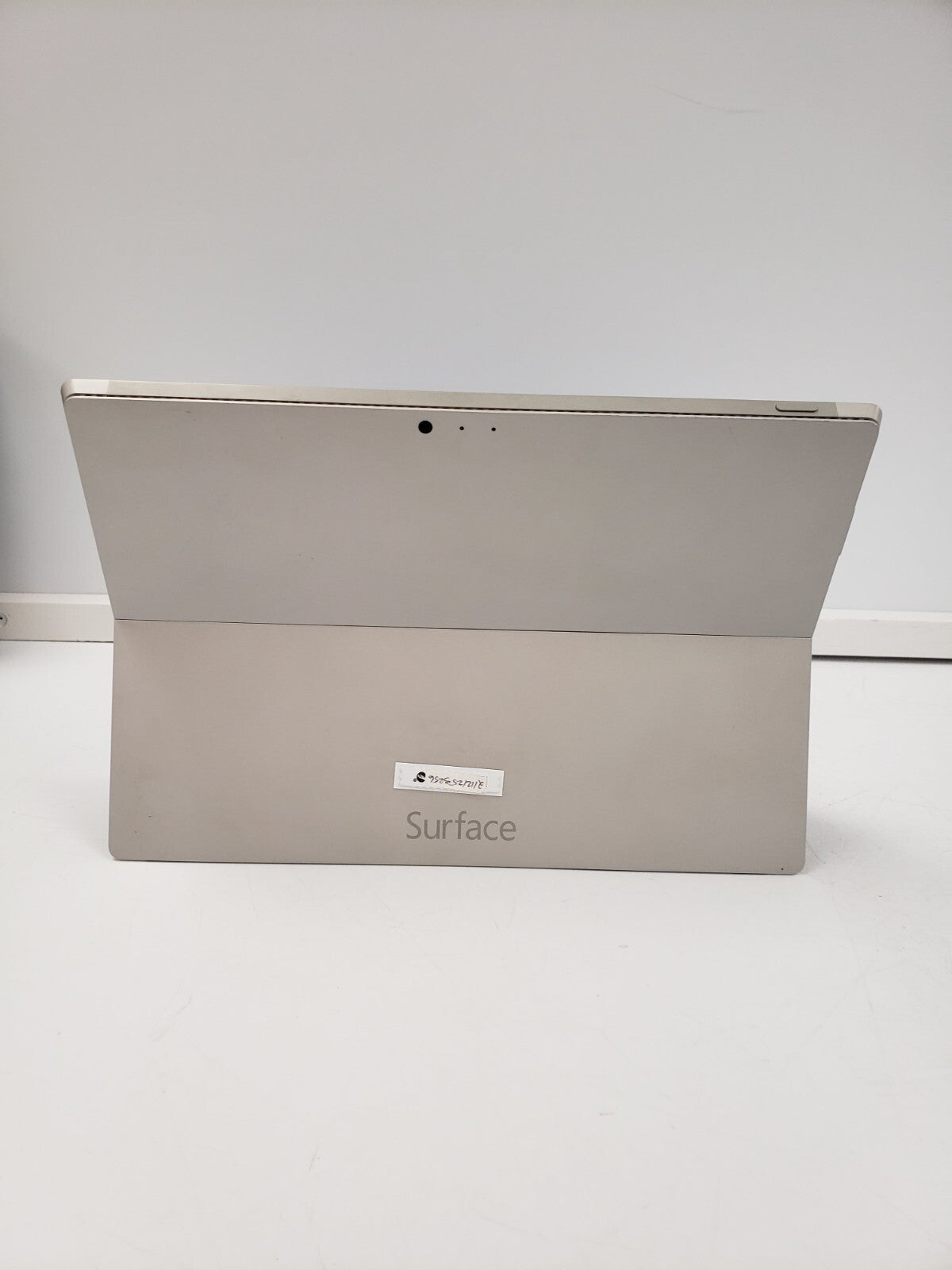 Microsoft Surface Pro 7 (Model 1631) - 12.3