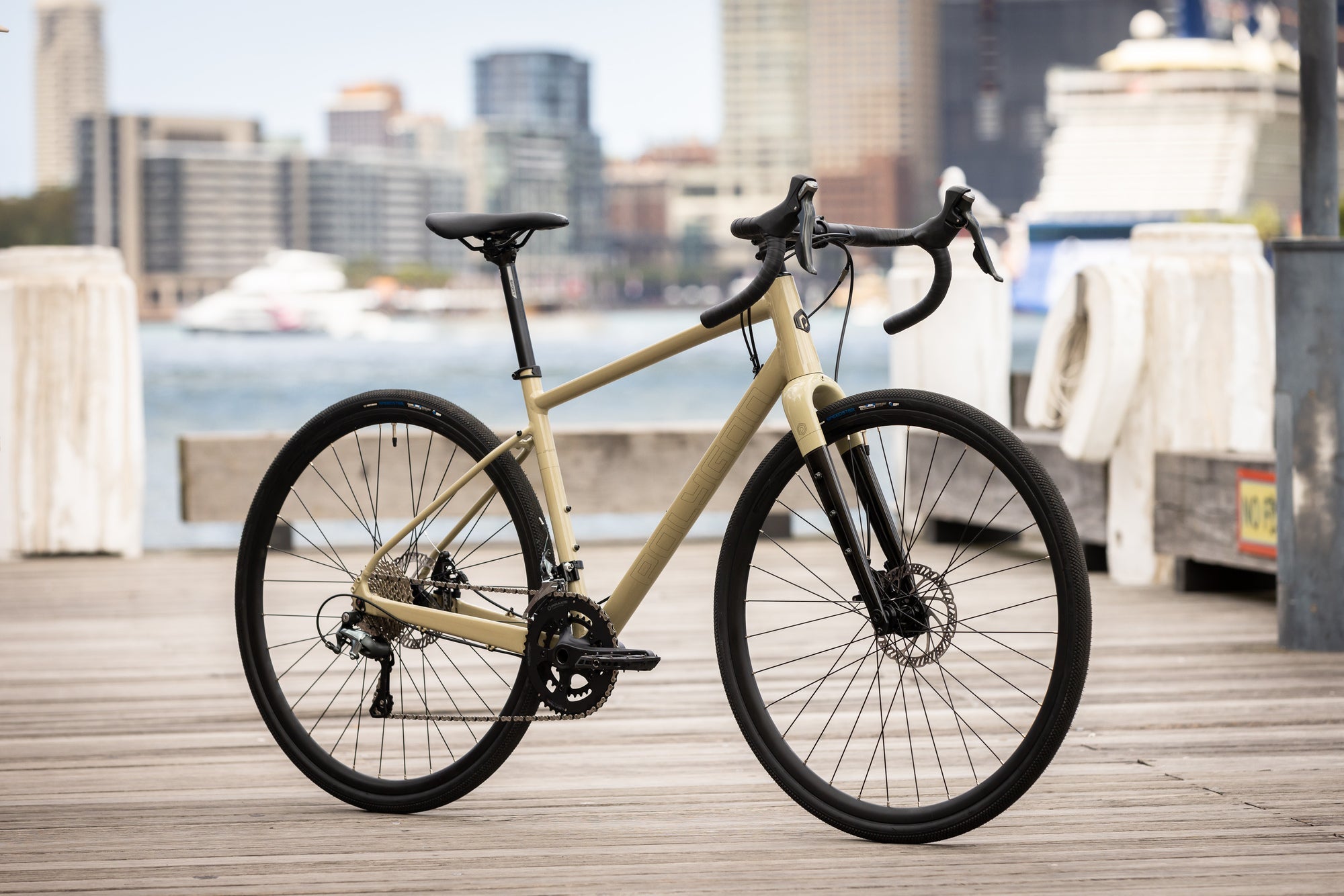 Polygon Path X4 Gravel Bike - Lightweight Aluminum Frame, Disc Brakes, Versatile for Road & Off-Road Cycling - Perfect for Commuting, Adventure Riding & Fitness Training