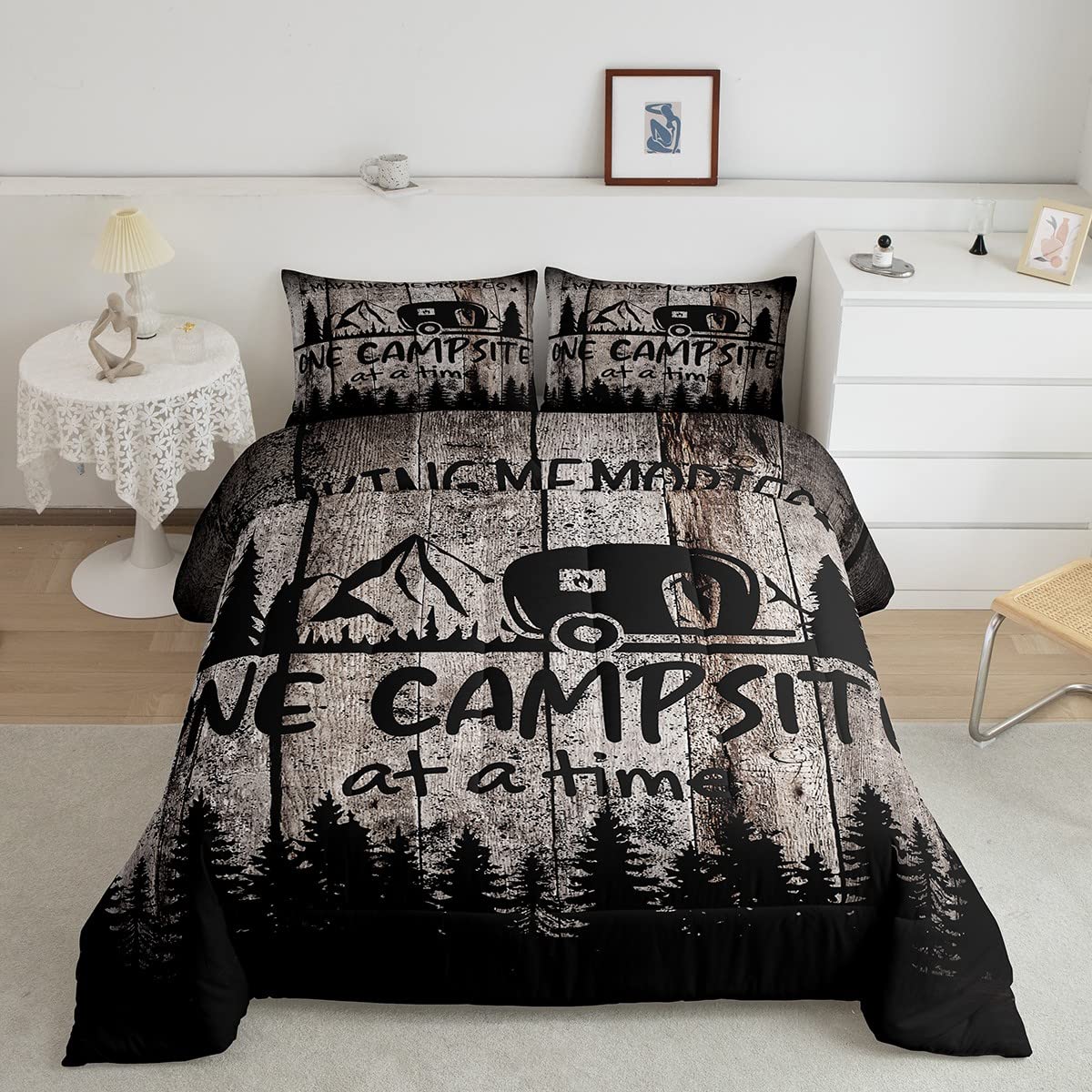 Feelyou Queen Size Camper Comforter Set - Happy Camping Themed Bedding for Kids & Adults (1 Comforter + 2 Pillowcases) - Perfect for RV Trips, Camping Adventures & Cozy Cabin Stays